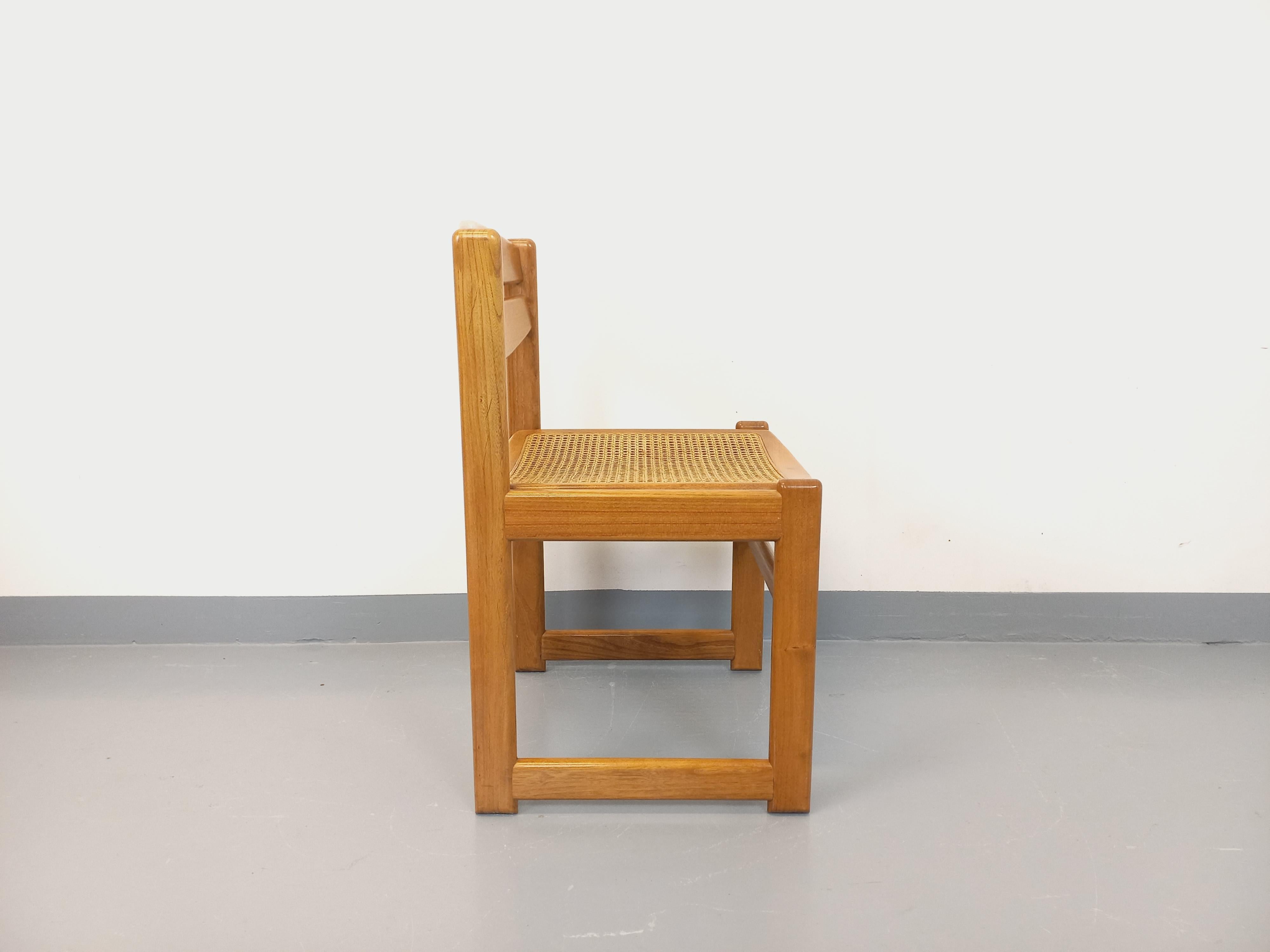 Chaise traîneau vintage en bois de hêtre et cannage des années 70 80 (Französisch) im Angebot