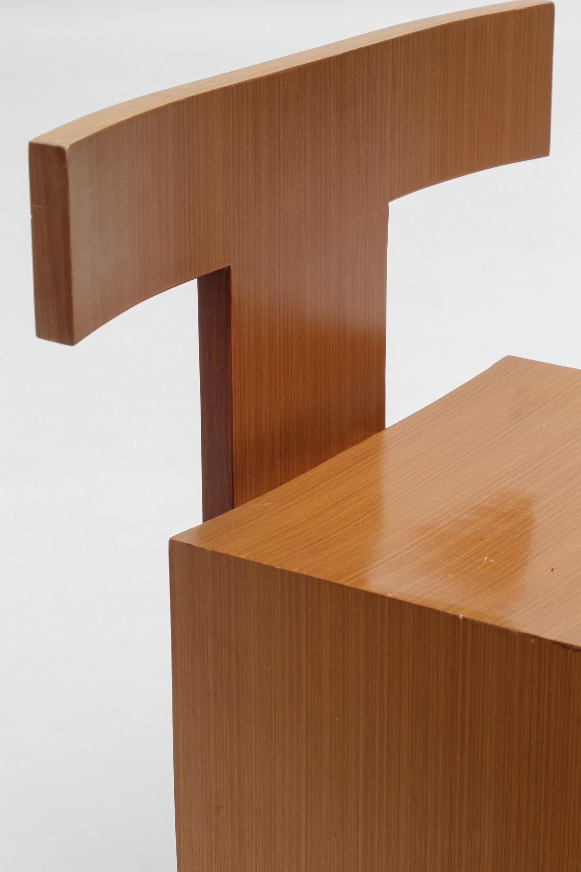 Chaises d'appoint modernistes d'inspiration Donald Judd en bois blond im Angebot 4