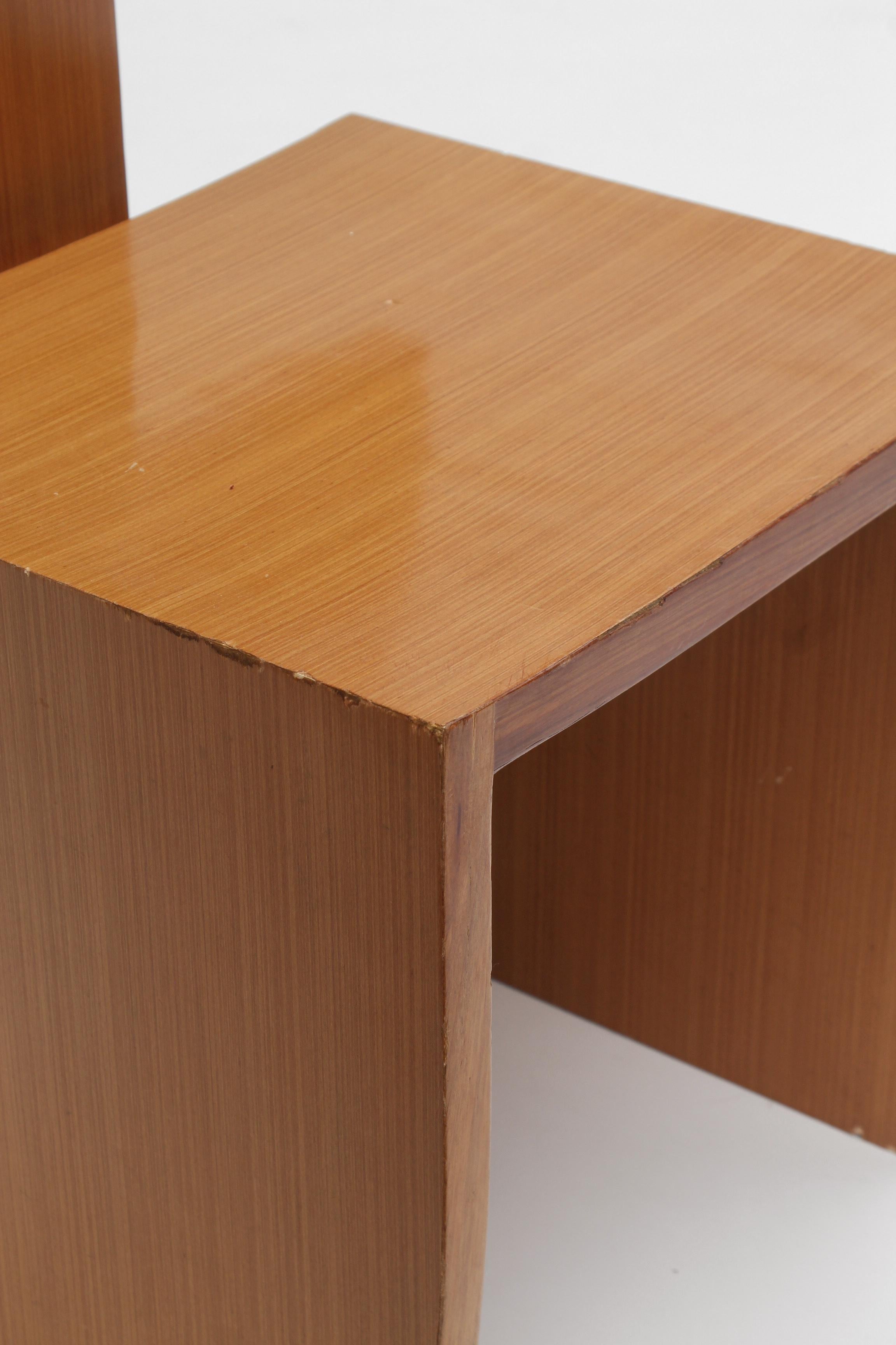 Chaises d'appoint modernistes d'inspiration Donald Judd en bois blond im Angebot 5