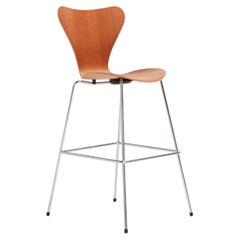 Chaises de bar Série 7 3187 en bois par Arne Jacobsen pour Fritz Hansen