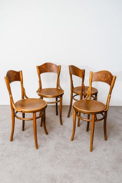 Chaises J&J Kohn