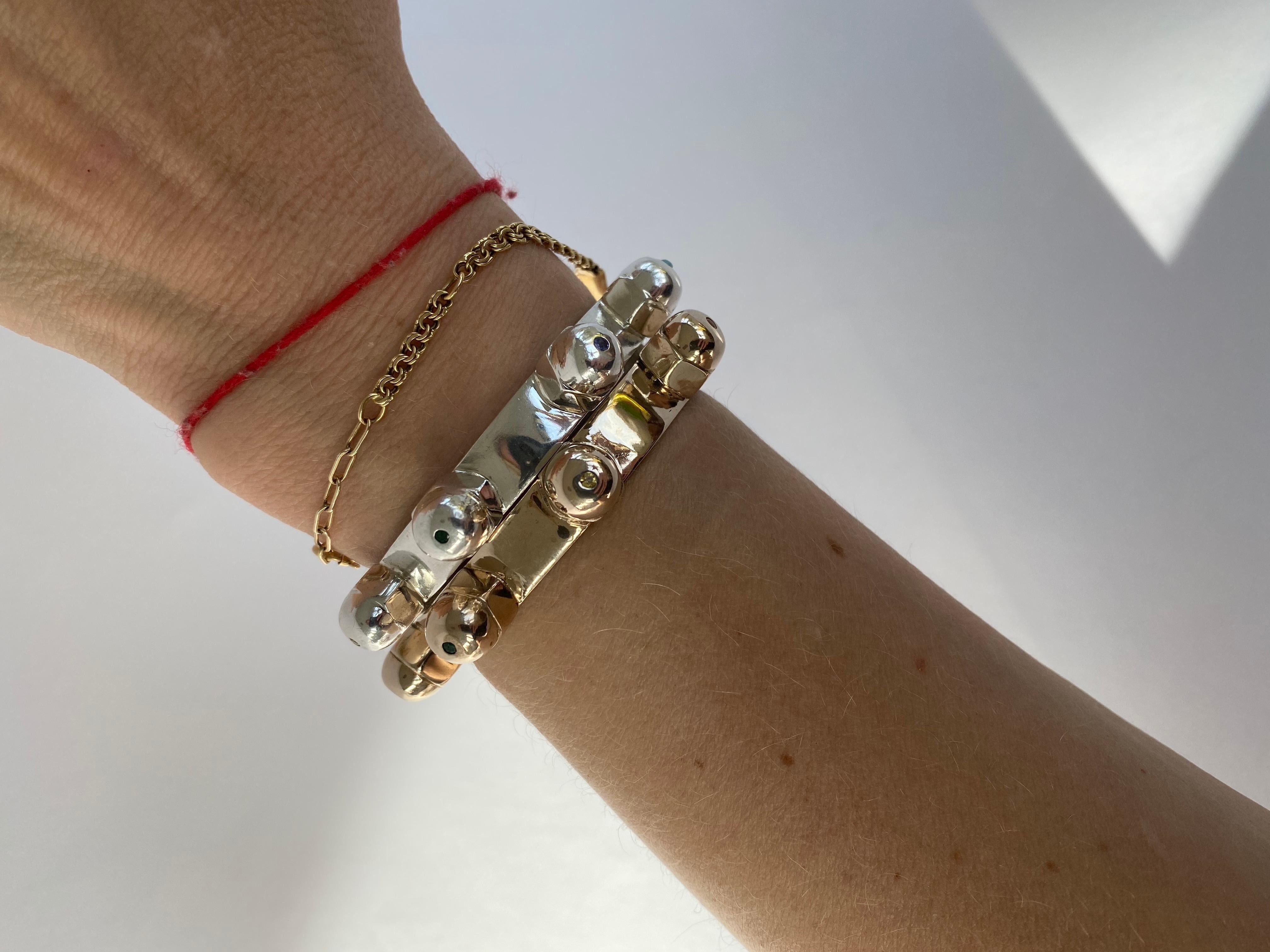 Bracelet manchette Chakra en argent sterling avec diamants blancs, émeraudes, saphirs et rubis J Dauphin en vente 5