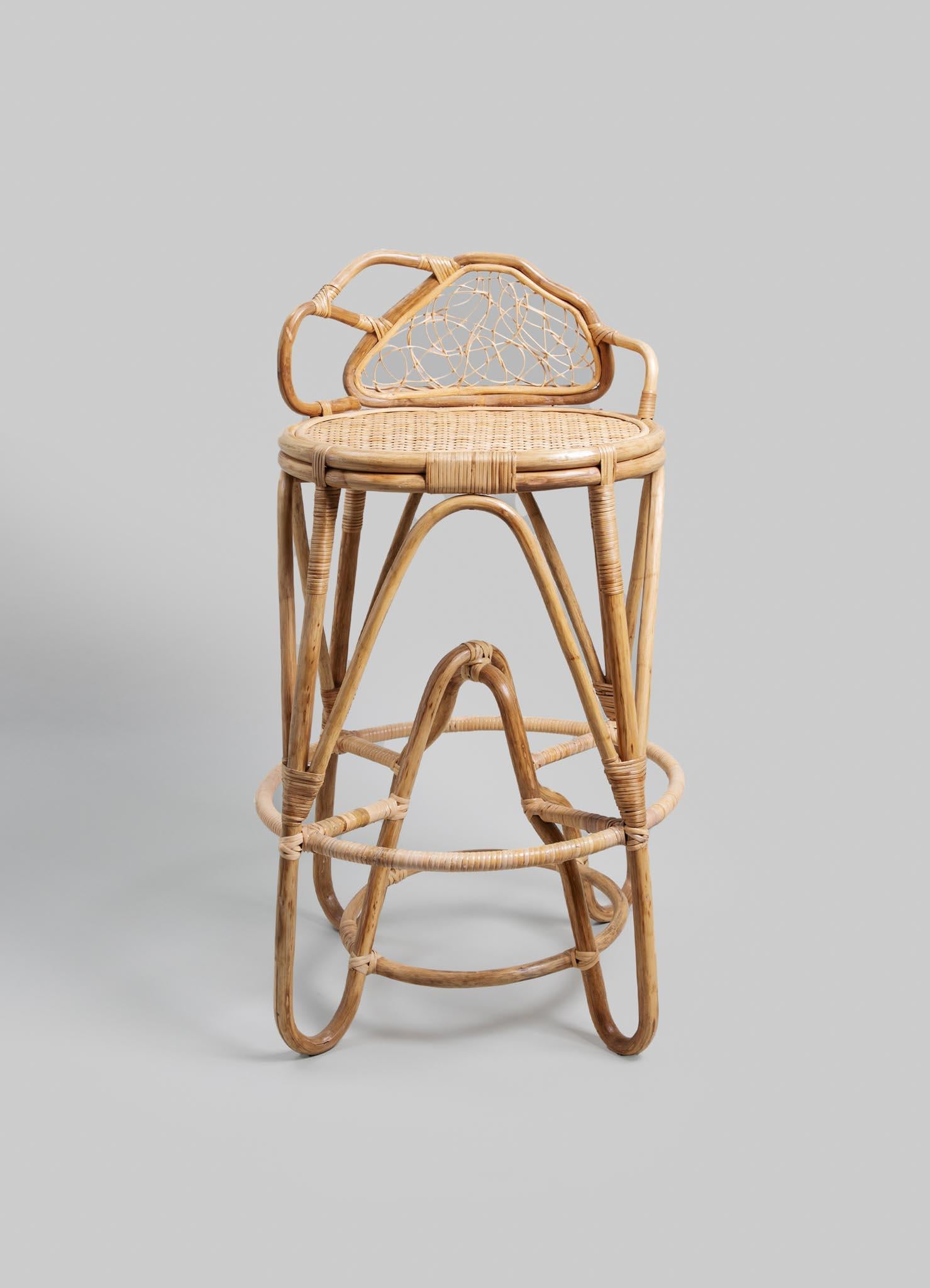 Canne Tabouret Chakra en rotin Viya de Vikram Goyal en vente