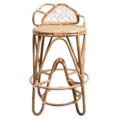 Tabouret Chakra en rotin Viya de Vikram Goyal