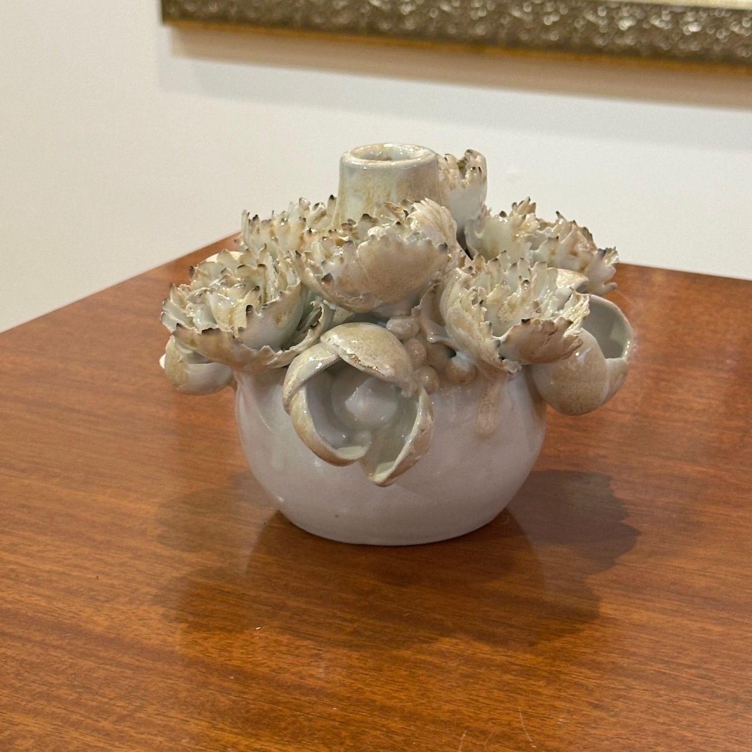 Chala Toprak, Florero o candelero contemporáneo y moderno, porcelana, 2023 en Bueno estado para la venta en Manhasset, NY