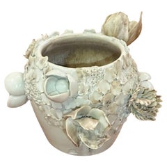 Chala Toprak, Contemporary, Modern Sculpture, Flower Vase, Porcelain, 2022