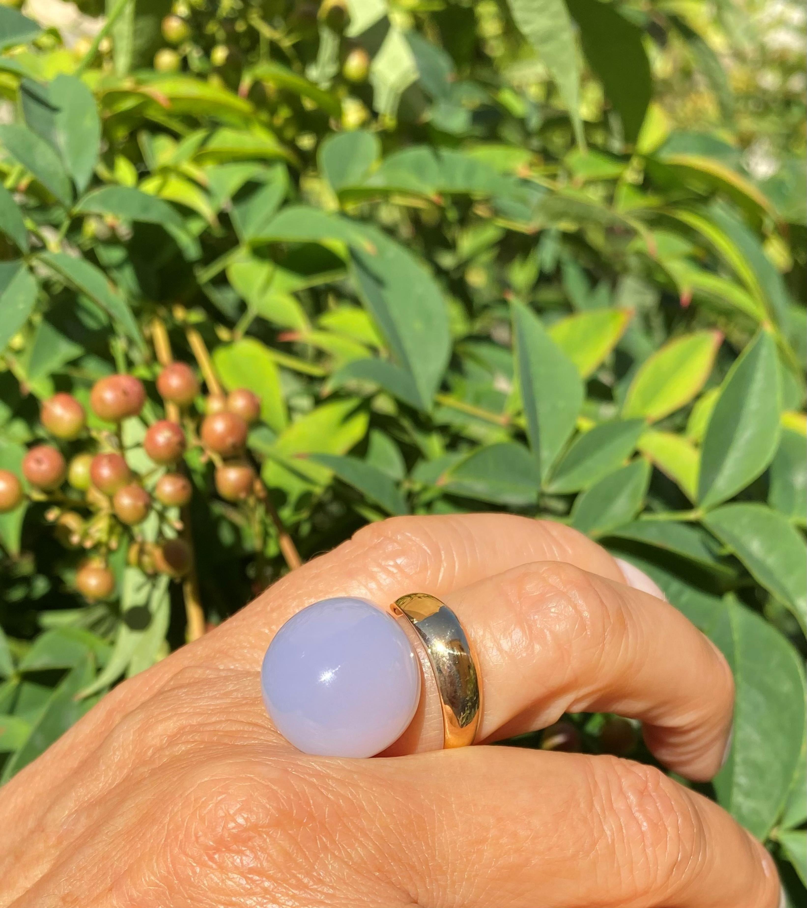 Contemporary Chalcedony  18 KT Rose Gold Made in Italy Balloon Ring For Sale