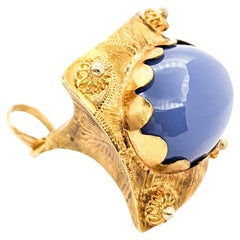 Vintage Chalcedony & 18K Gold Fob Pendant