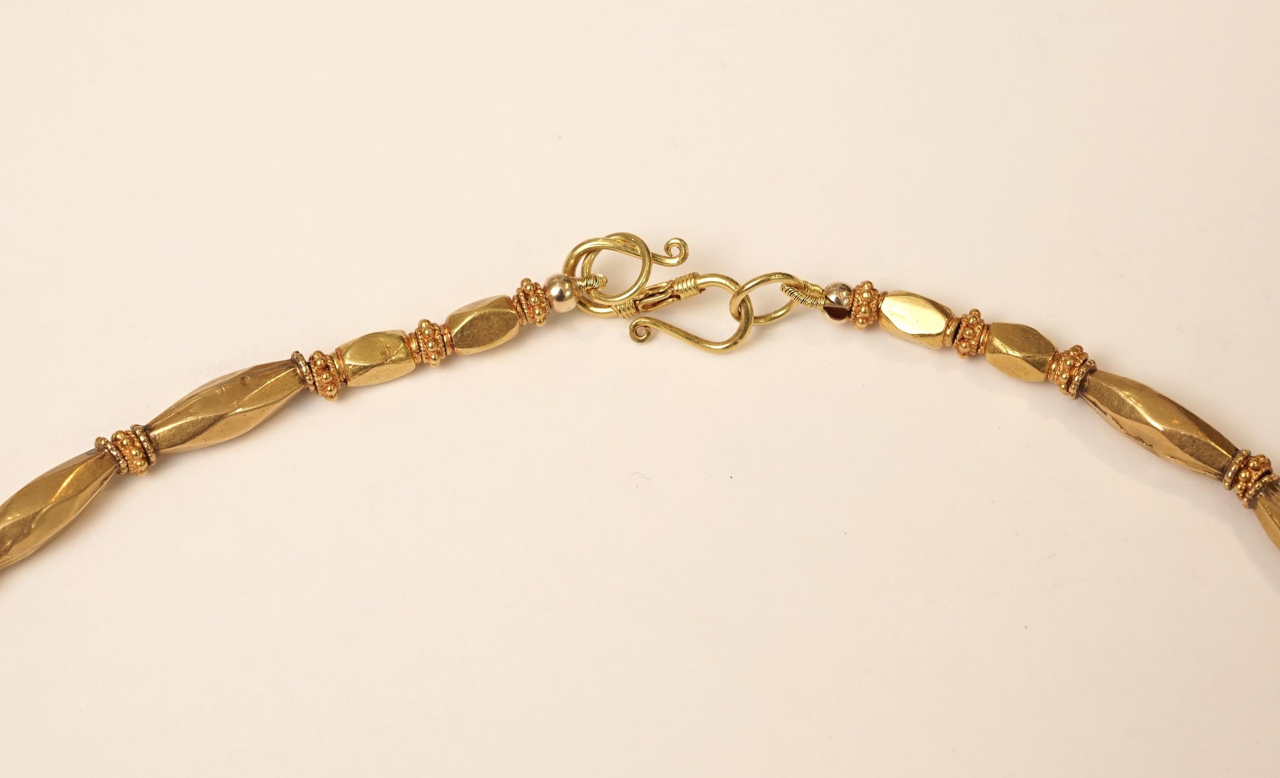 Halskette aus Chalcedon und 18 Karat Gold im Zustand „Hervorragend“ im Angebot in Nantucket, MA