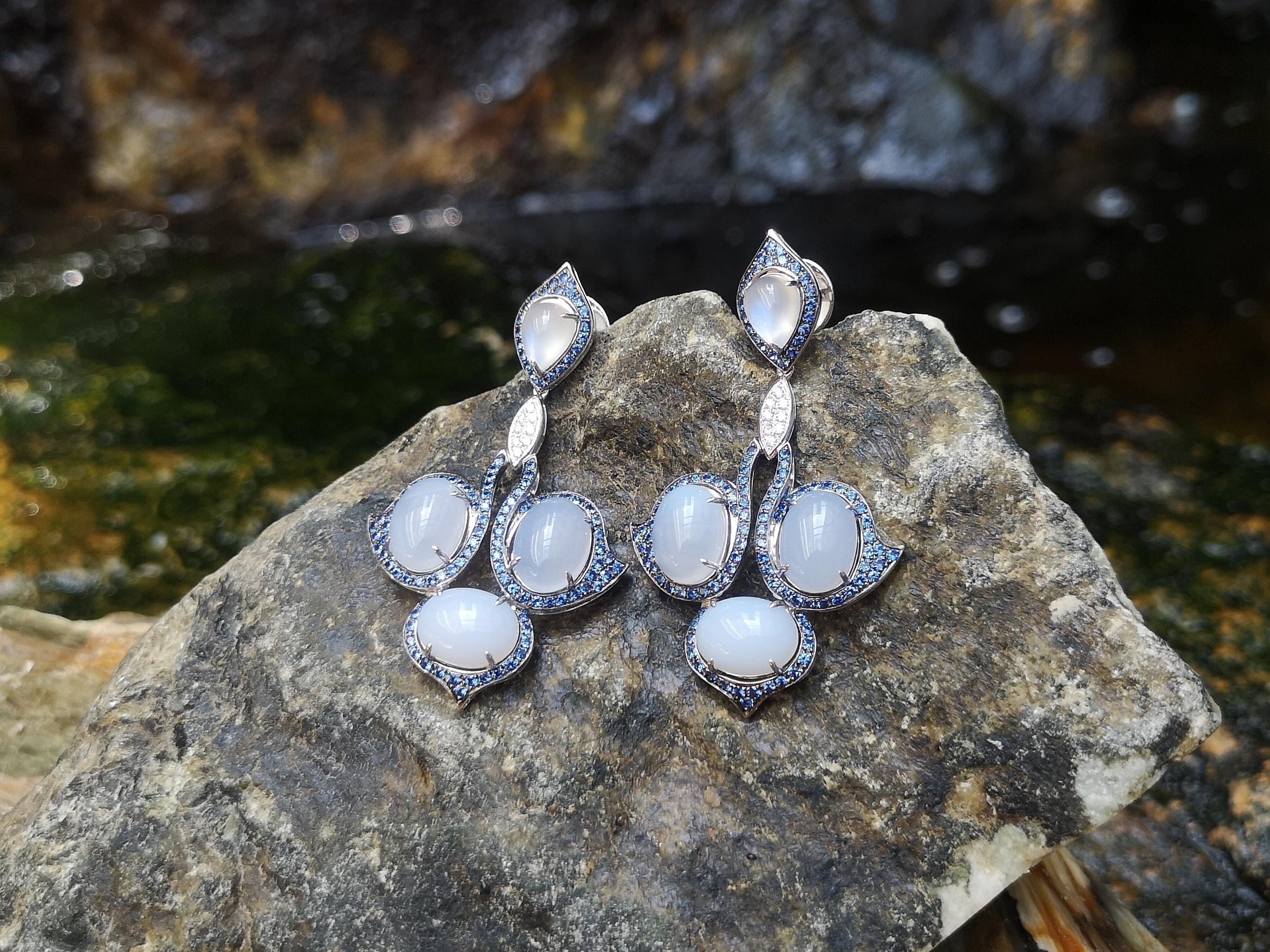 Contemporary Chalcedony and Moonstone Earrings in 18K White Gold For Sale