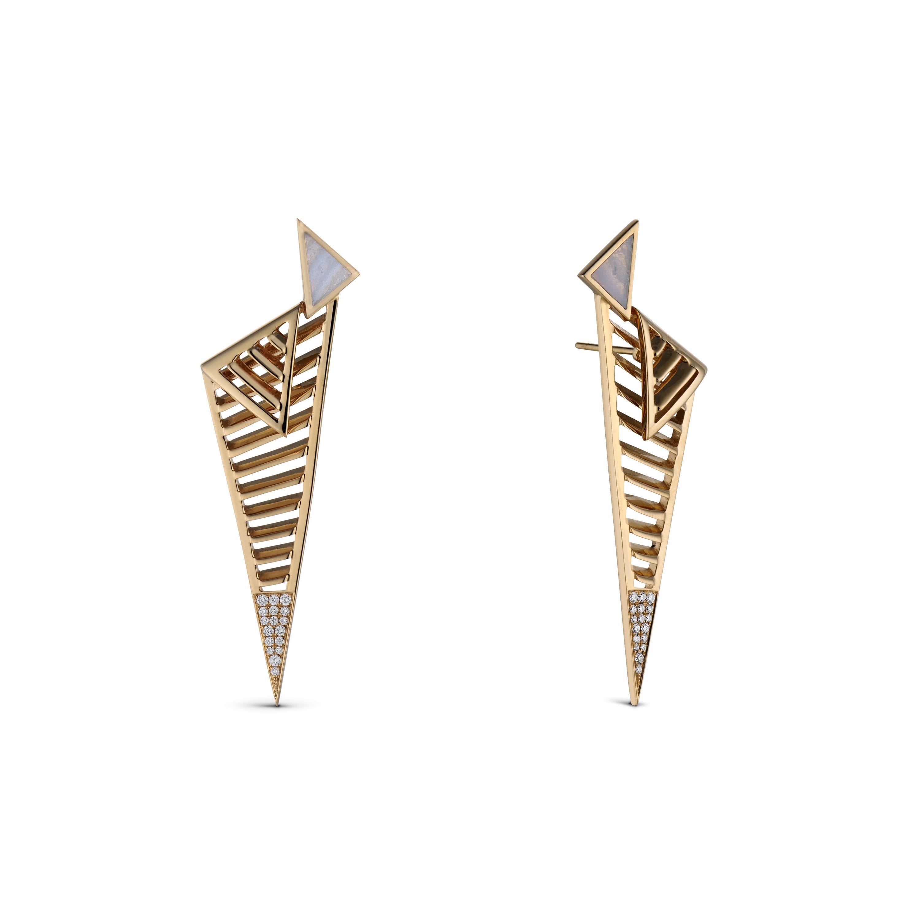 The FENESTRA ARC EDGE earring embodies the innate fierceness that resides within us all. Every architectural cut-out in these earrings beckons forth confidence and strength as we embark on each new day.

The ARC EDGE stands as a striking statement