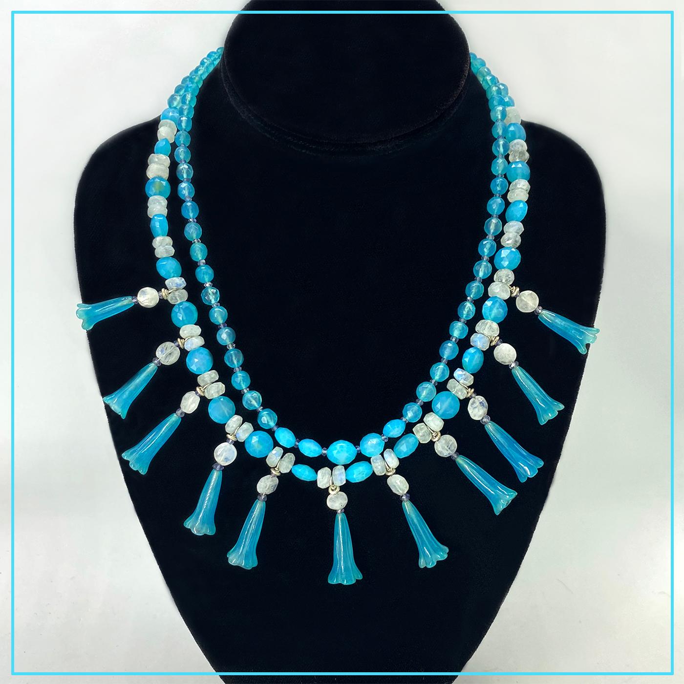 Collar Fusión Egipcia Campana Azul Calcedonia Renacimiento egipcio en venta