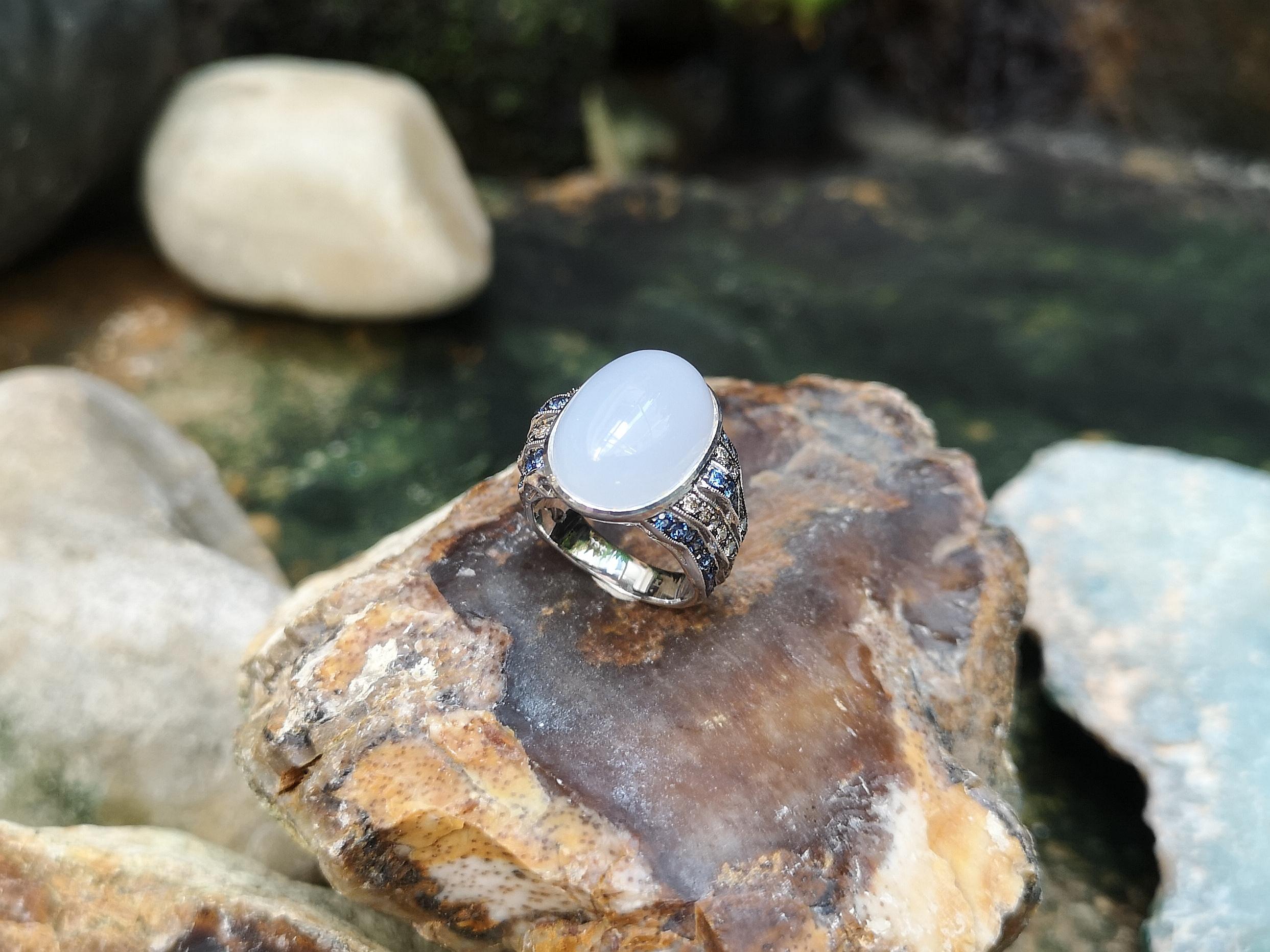 Chalcedony, Blue Sapphire and Brown Diamond Ring Set in 18 Karat White Gold For Sale 11