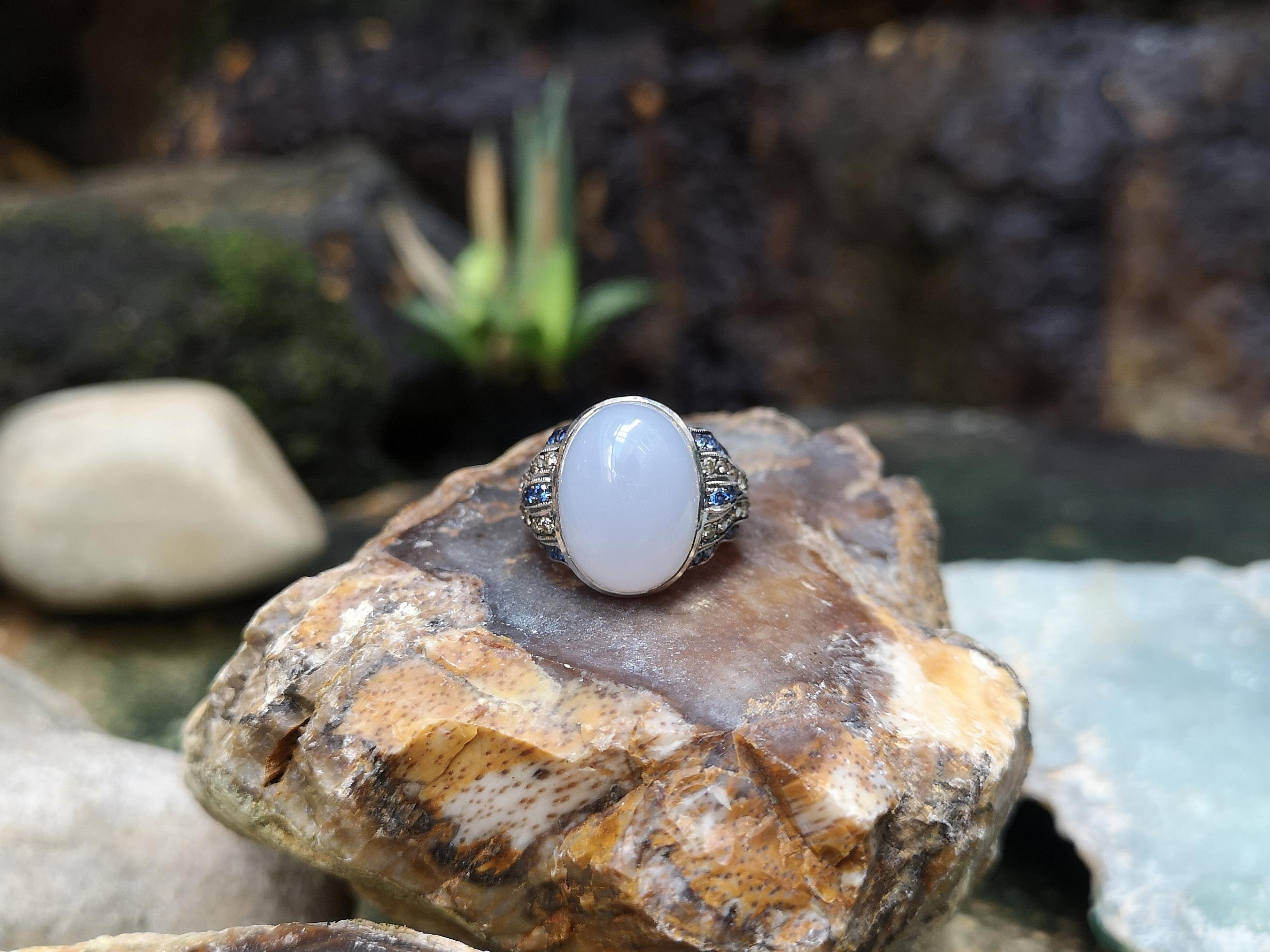 Chalcedony, Blue Sapphire and Brown Diamond Ring Set in 18 Karat White Gold For Sale 4