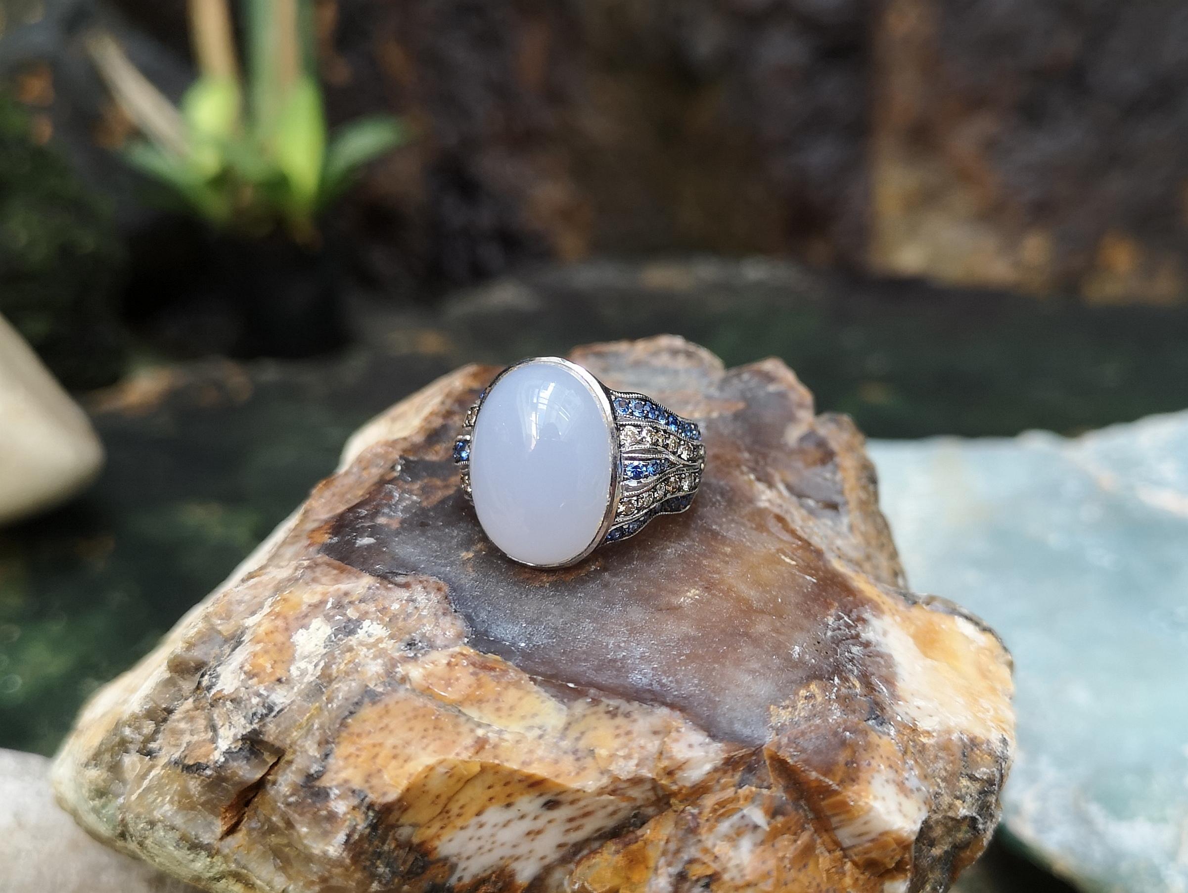 Chalcedony, Blue Sapphire and Brown Diamond Ring Set in 18 Karat White Gold For Sale 5
