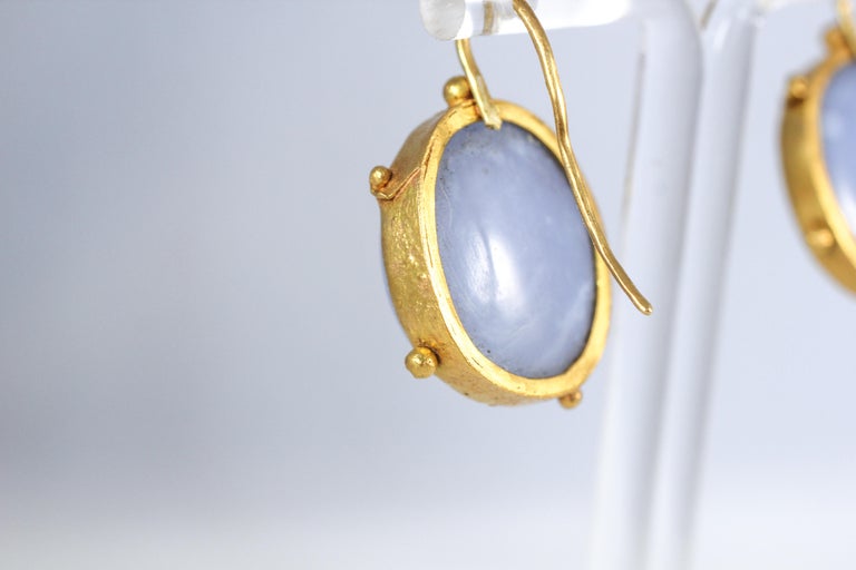 Women's Chalcedony Cabochons 22 Karat Gold Drop Earrings, Handmade Modern Jewelry For Sale