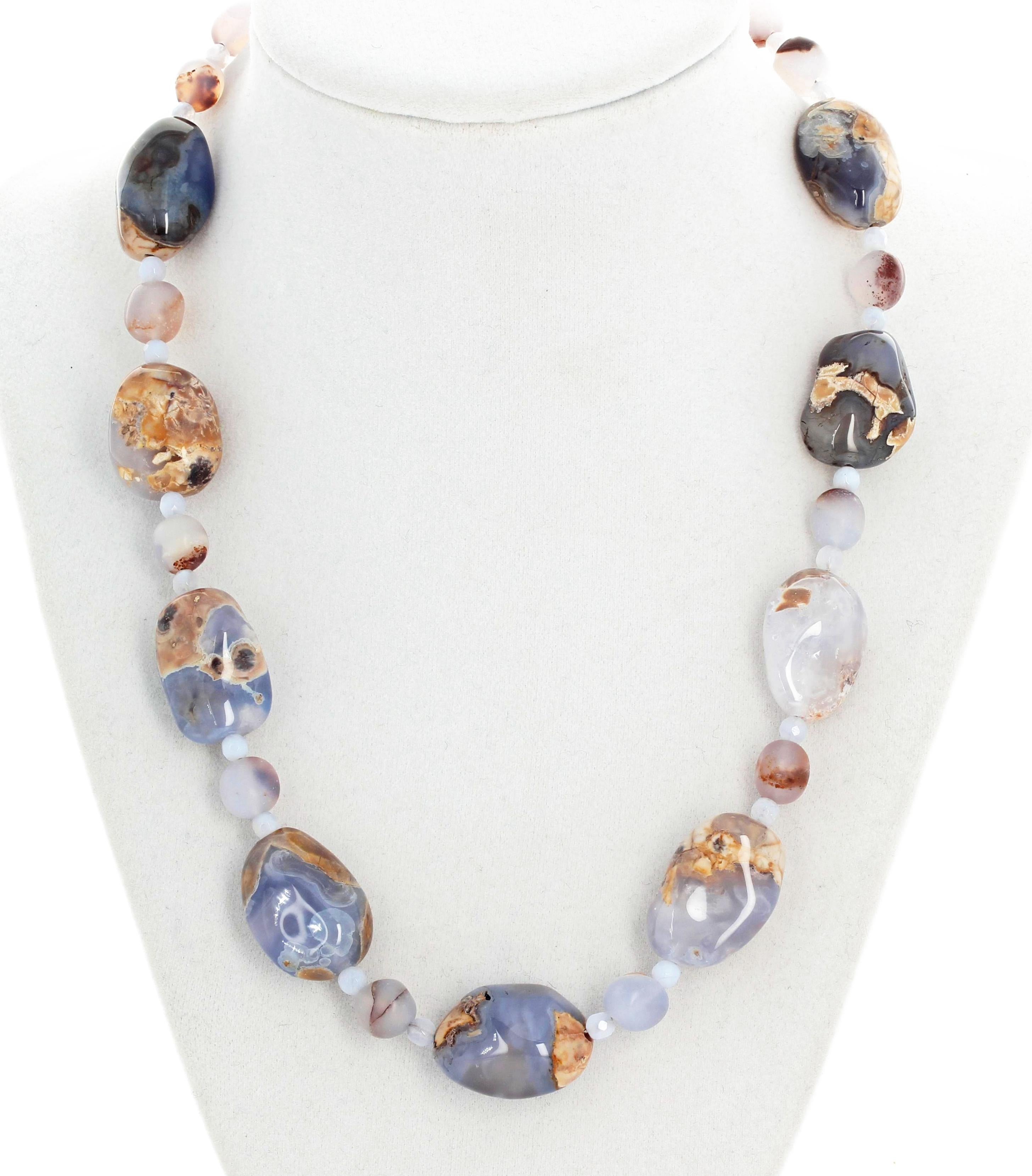 Chalcedony, Chalcedony and Chalcedony Necklace In New Condition In Raleigh, NC