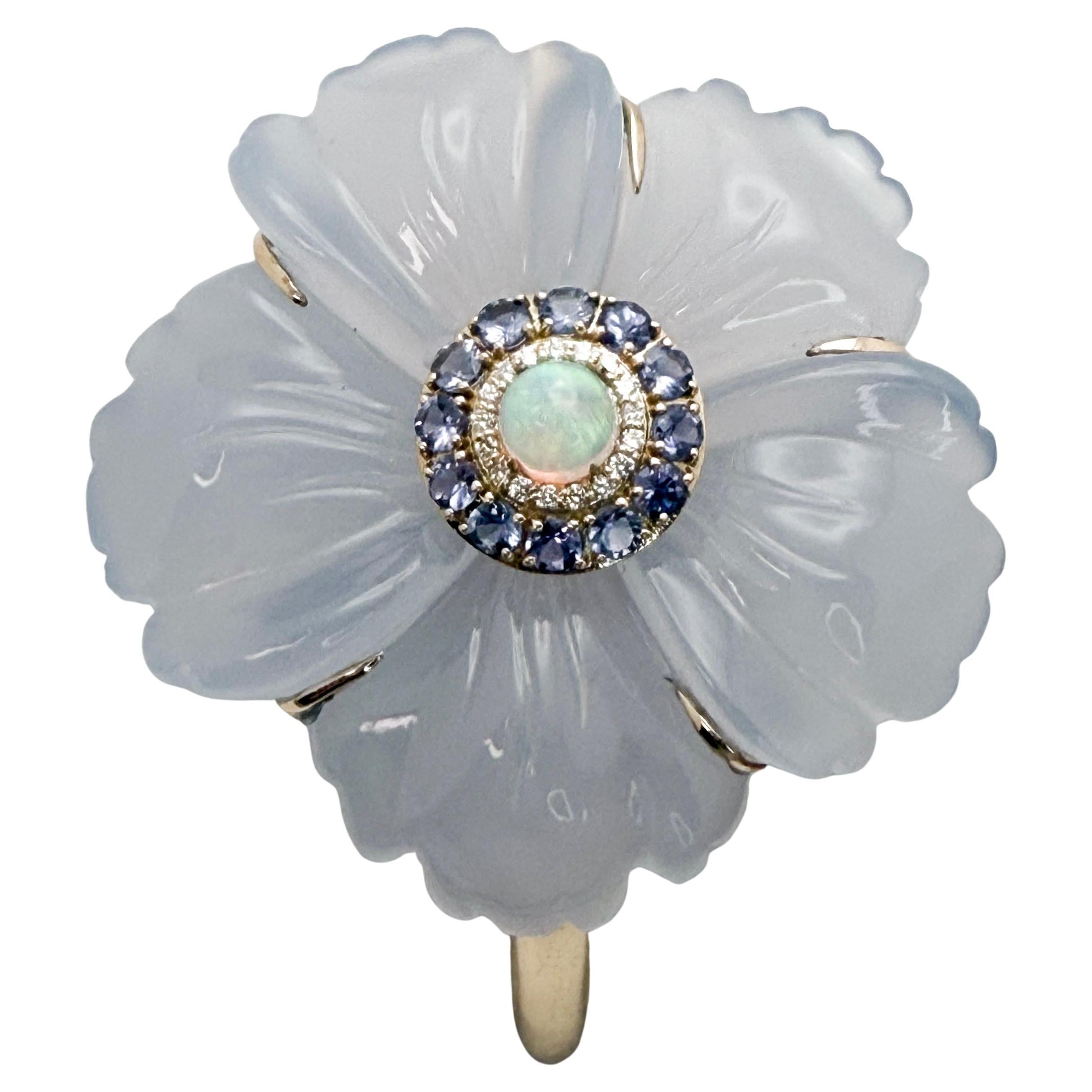 Chalzedon-Manschette mit Opal in der Mitte, Tansanit-Halo und Diamanten in 18K Gold im Angebot