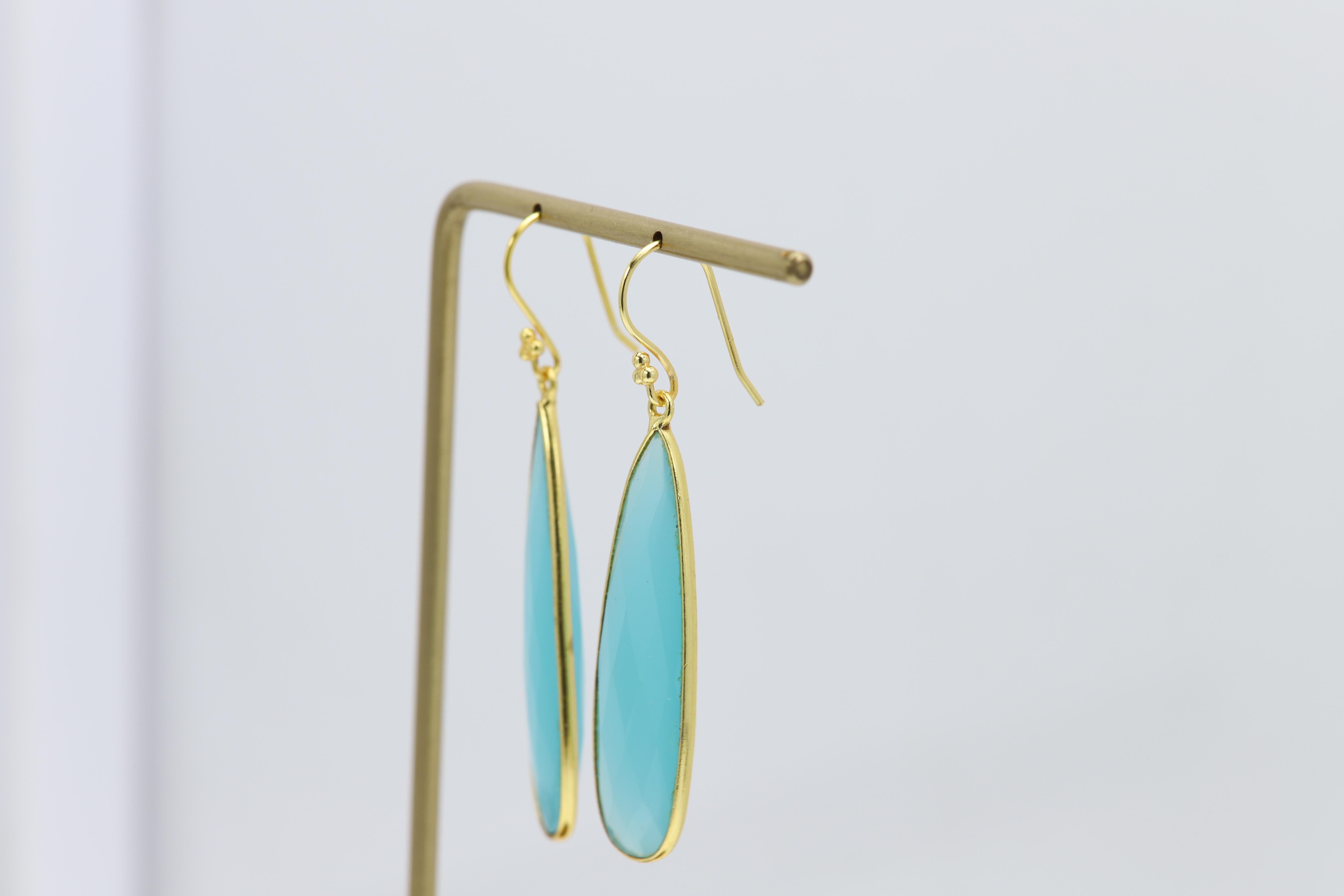Pear Cut Chalcedony Dangle Earrings Sterling Silver Turquoise color Earring For Sale