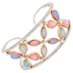 Bracciale in oro con diamanti e calcedonio