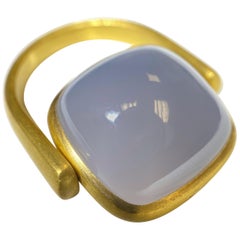 Chalcedony Flip Ring in 22 Karat Gold, A2 by Arunashi
