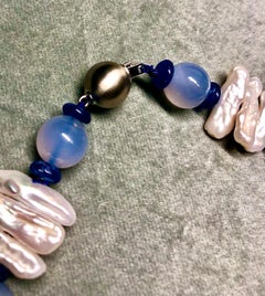 Chalcedony sapphire and stick pearl necklace