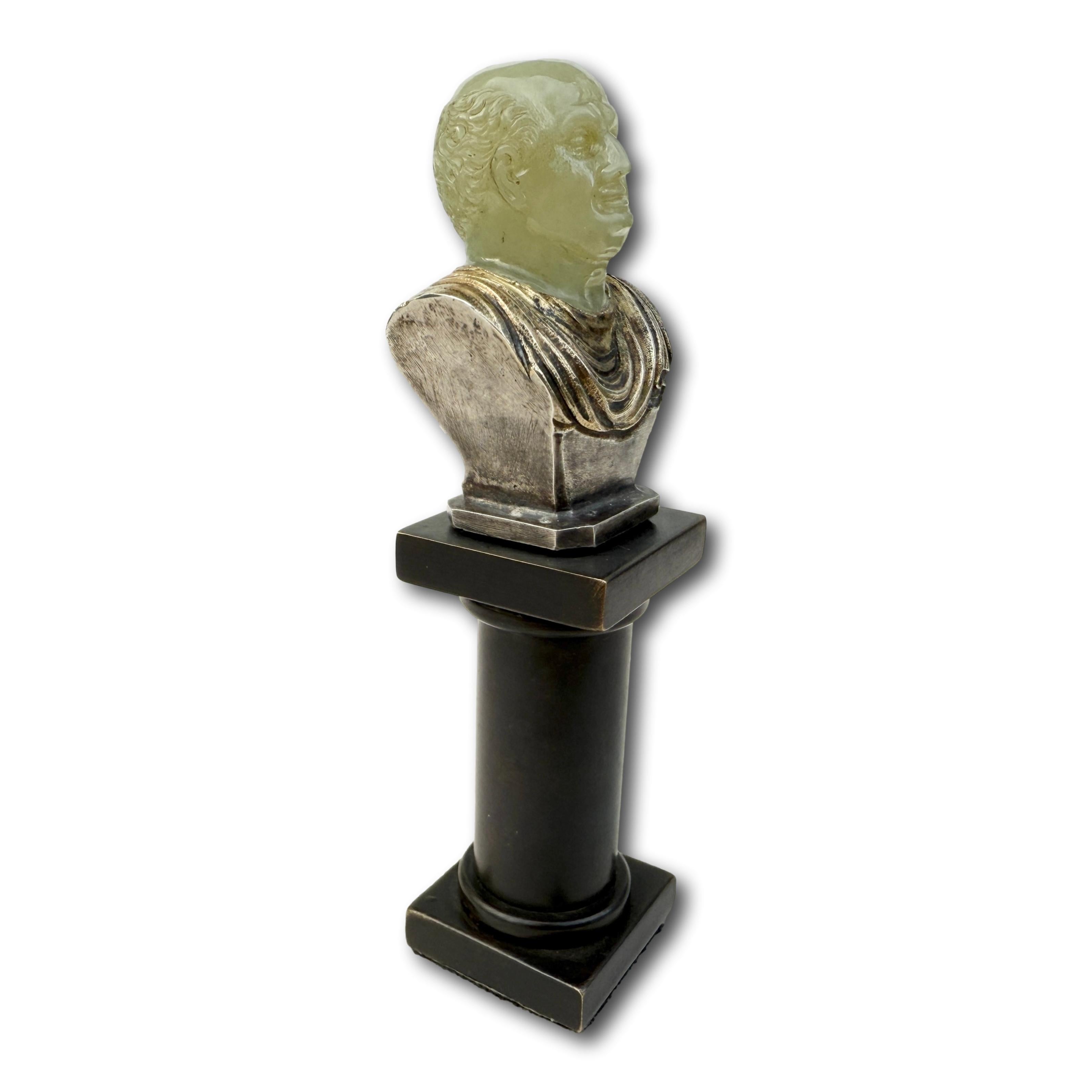 Chalcedony & Silver-Gilt Bust of the Emperor Vespasian. Italy, 17th–18th century For Sale 8