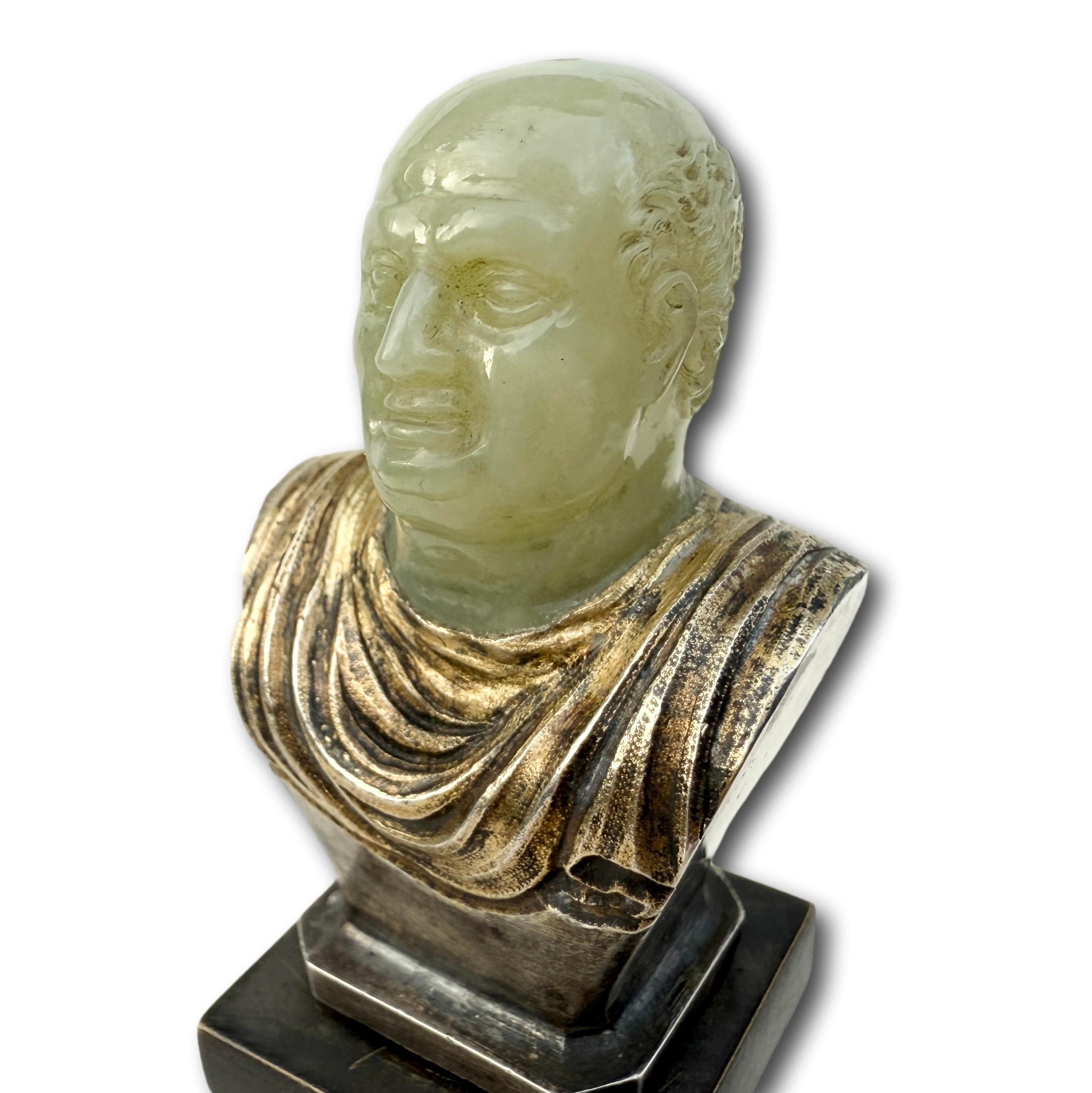 Women's or Men's Chalcedony & Silver-Gilt Bust of the Emperor Vespasian. Italy, 17th–18th century For Sale