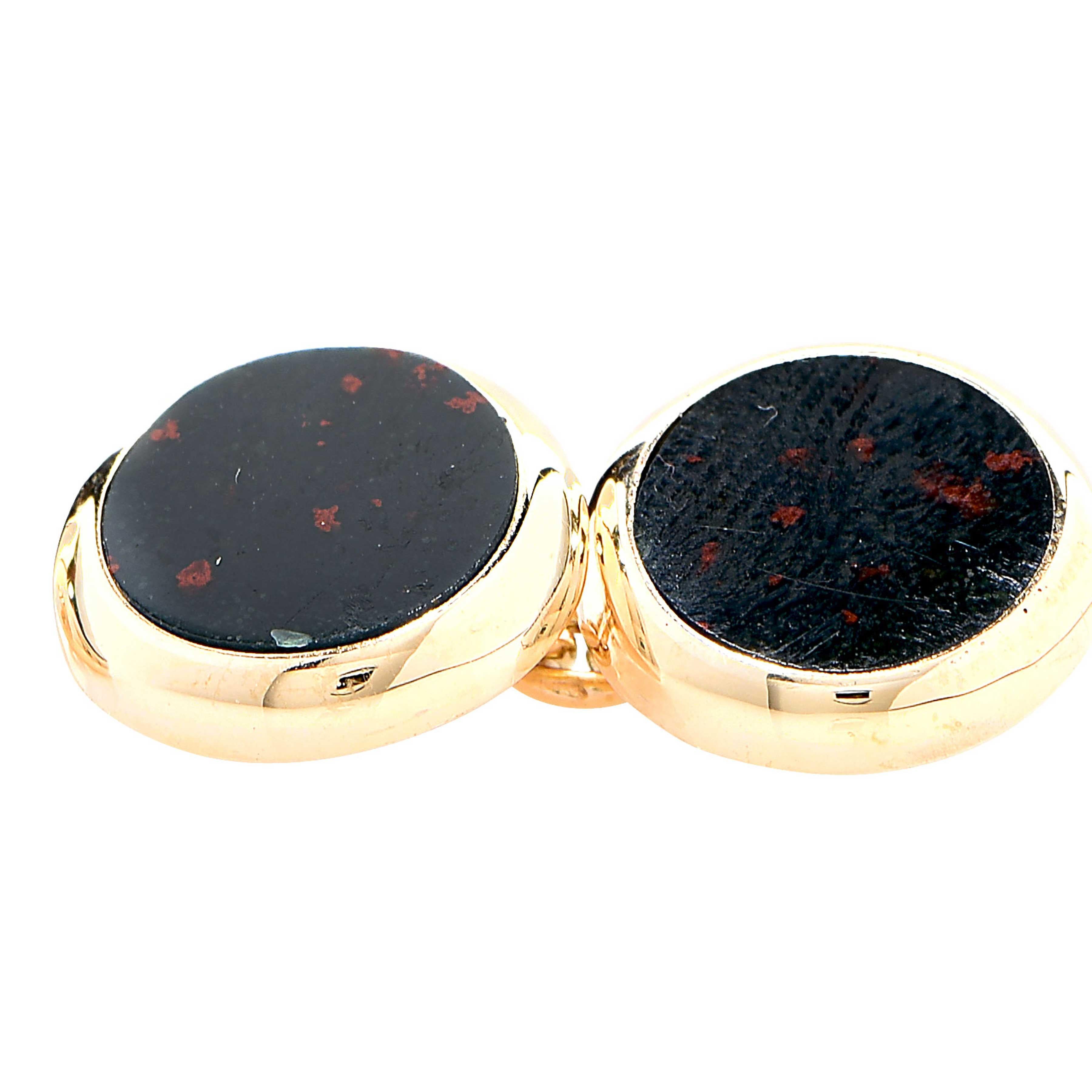 Chalcedony Yellow Gold Cufflinks In Excellent Condition For Sale In Bay Harbor Islands, FL