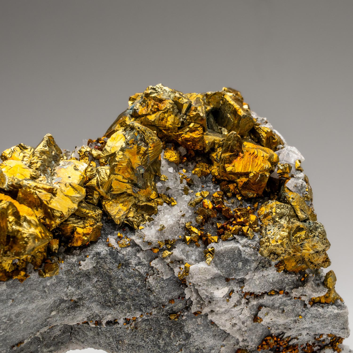 Calcopirite dalla miniera di Huanggang, Keshiketeng Qi, Chifeng, Mongolia Interna, Cina In condizioni Nuovo in vendita a New York, NY