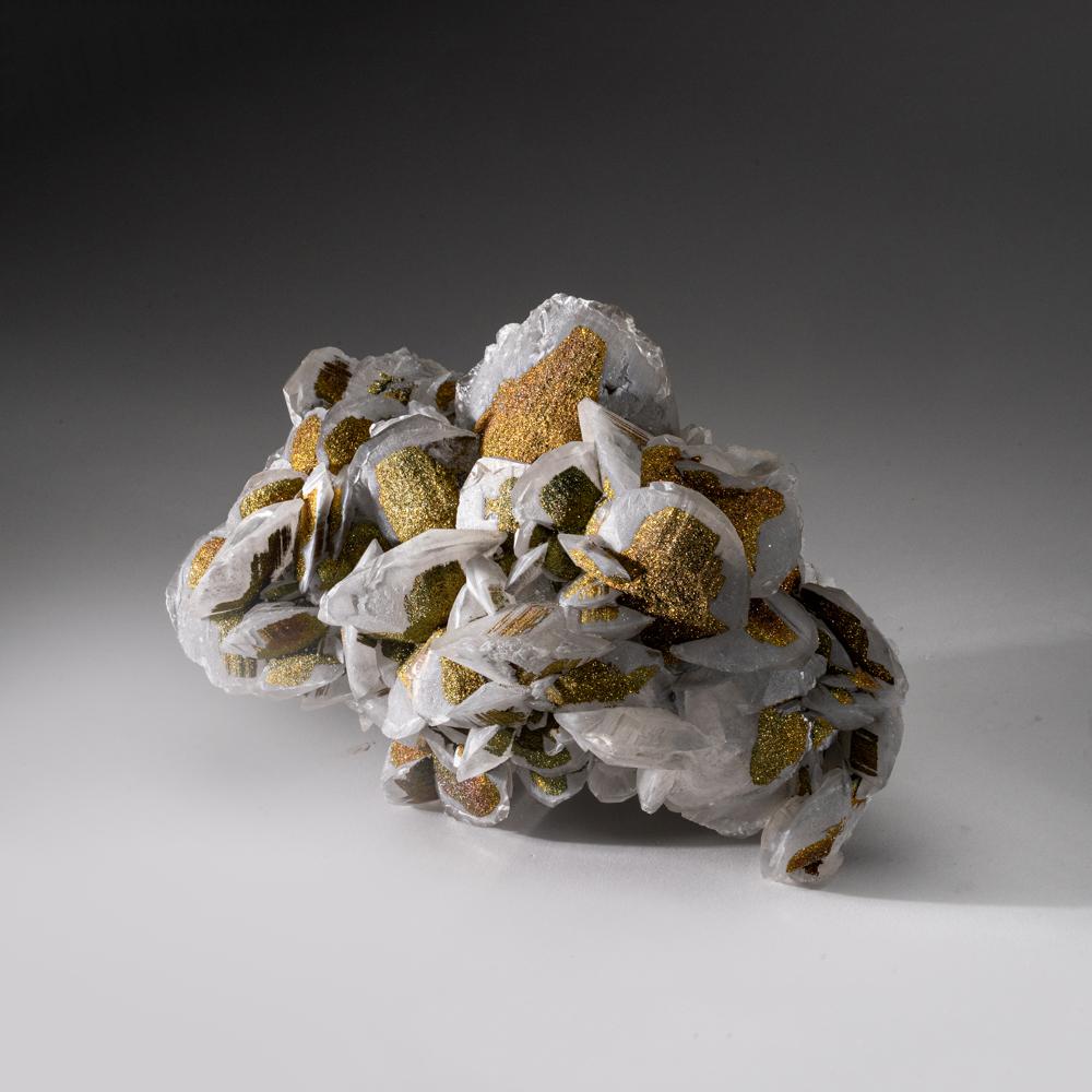 Chalcopyrite over Calcite from Edong Mining District, Daye, Hubei, China In New Condition For Sale In New York, NY