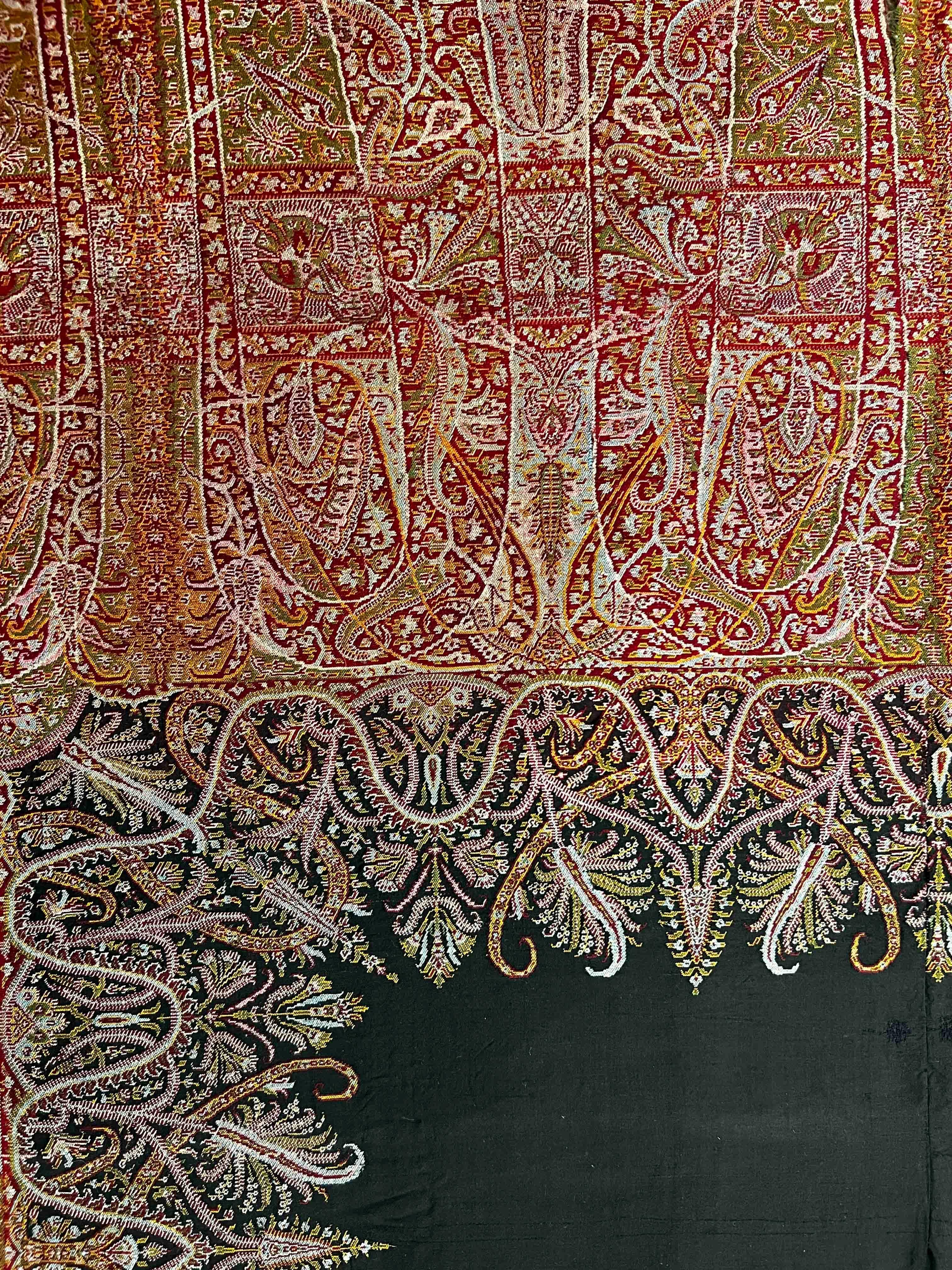 Fait à la machine Chale Français - Chale Lyonnais 19ème siècle - 3m54x1m66 - No. 1091 en vente