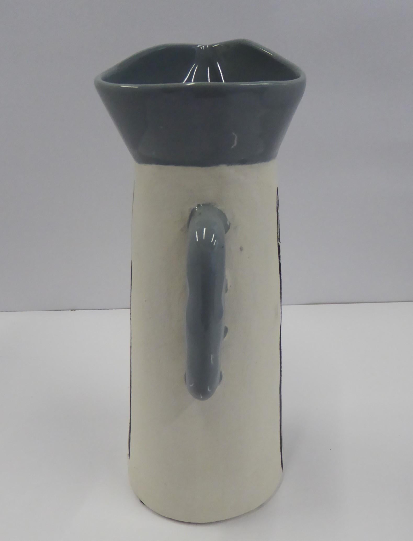 Chalice Pottery California Mid-Century Modern Tall Sculptural Ceramic Pitcher In Good Condition In Miami, FL