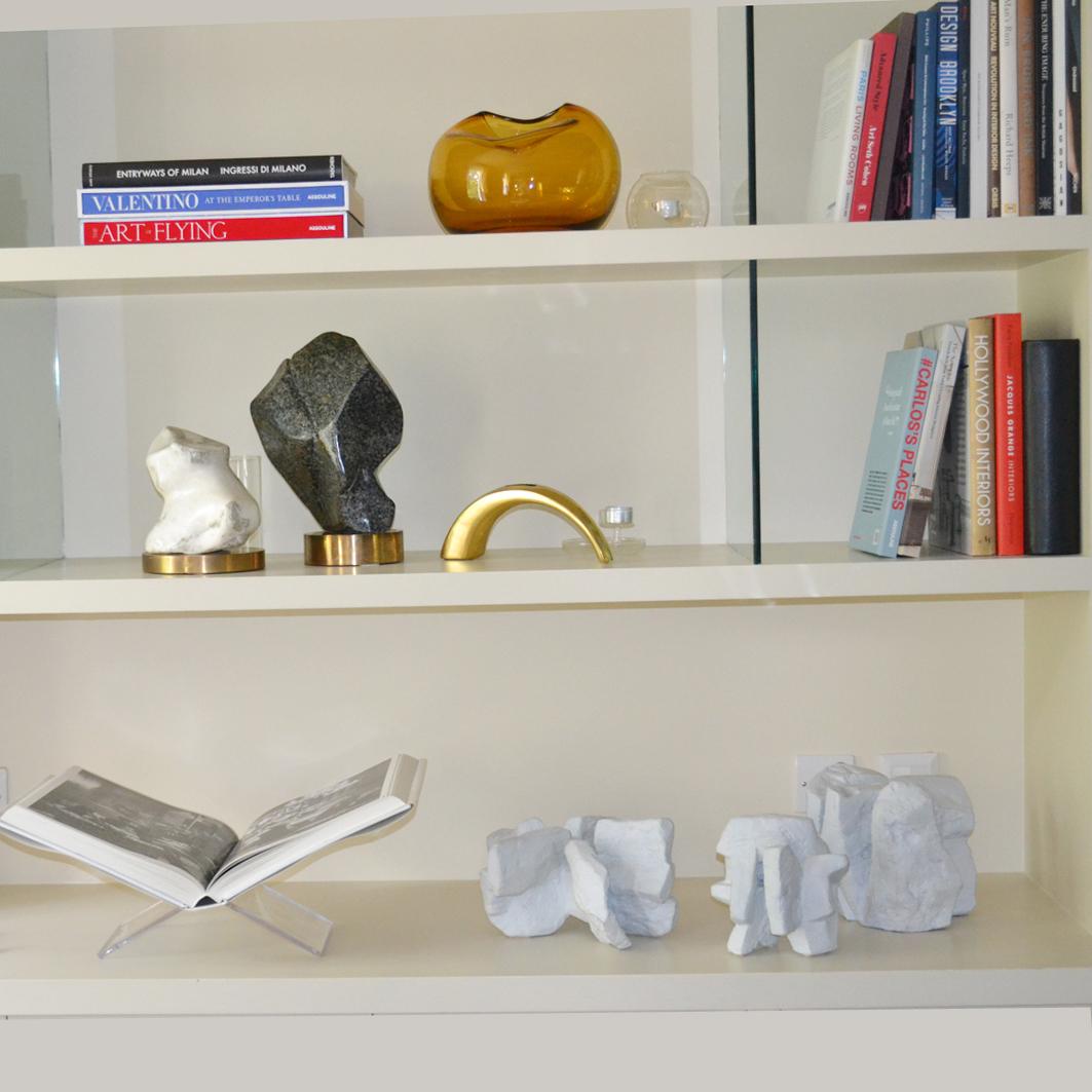 Escultura abstracta en blanco tiza de Bryan Blow 1 en venta 6