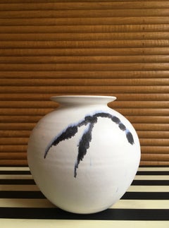 Vase en céramique moderne danoise blanc craie de Karsten Nielsen:: années 1980