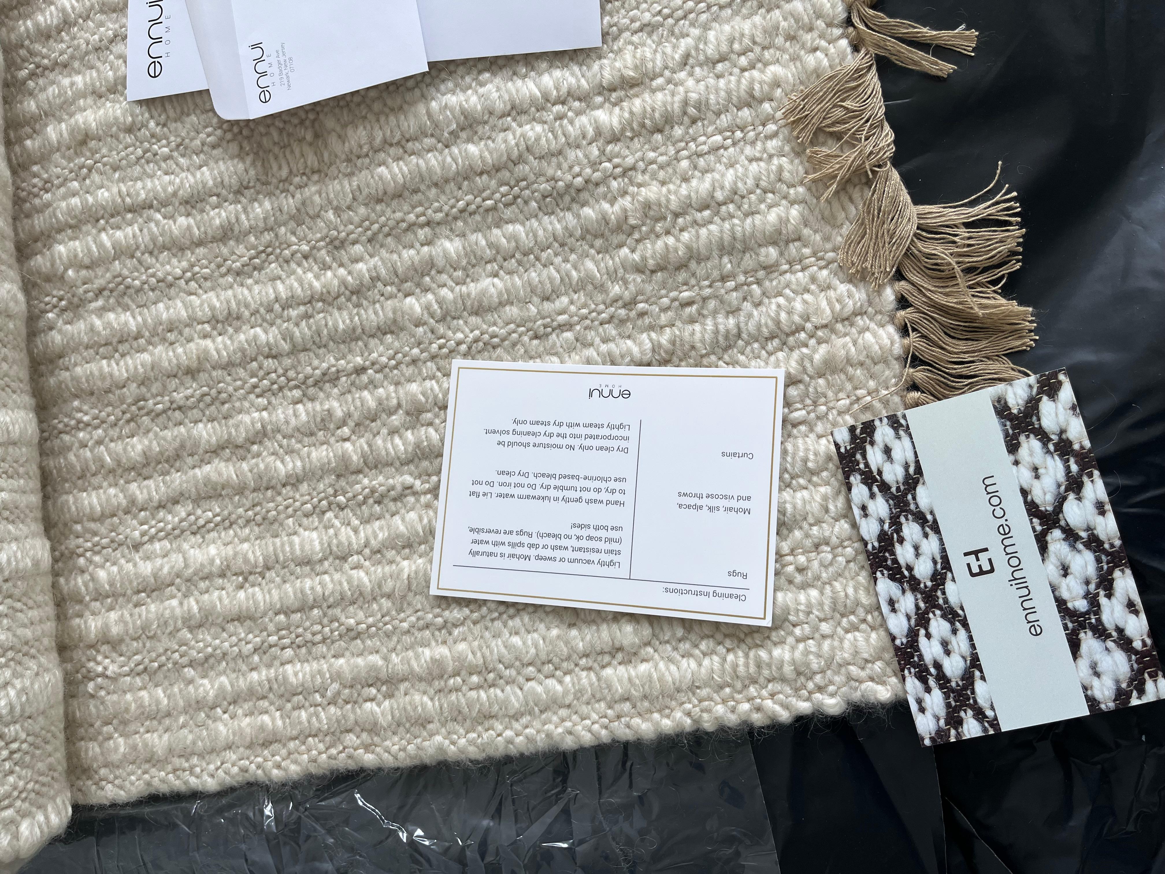 Gekreideter Rippenteppich (Swasi) im Angebot