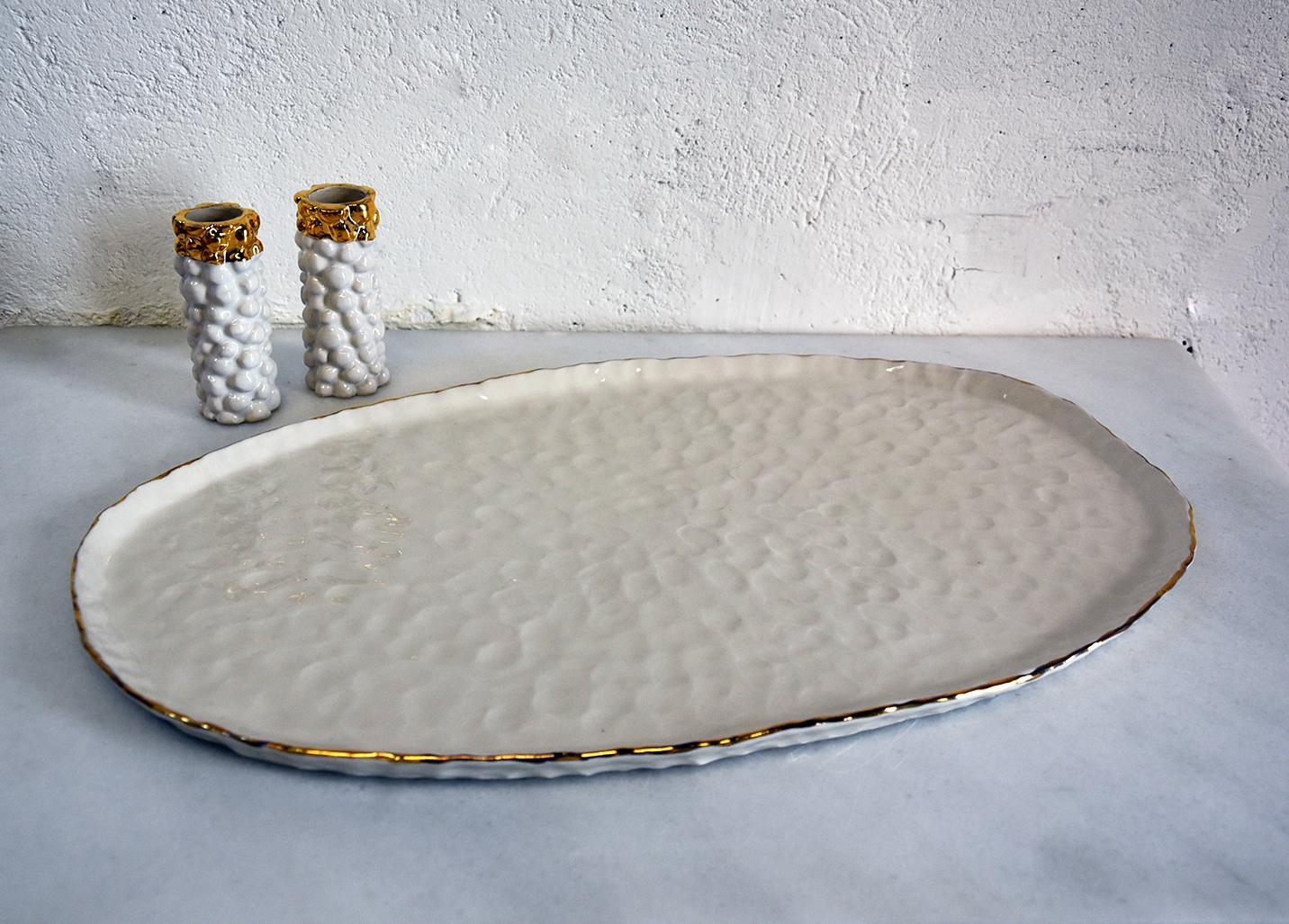 Hand-Crafted Challah Plate by Isabel Halley, White Porcelain with 22-Karat Gold Luster For Sale