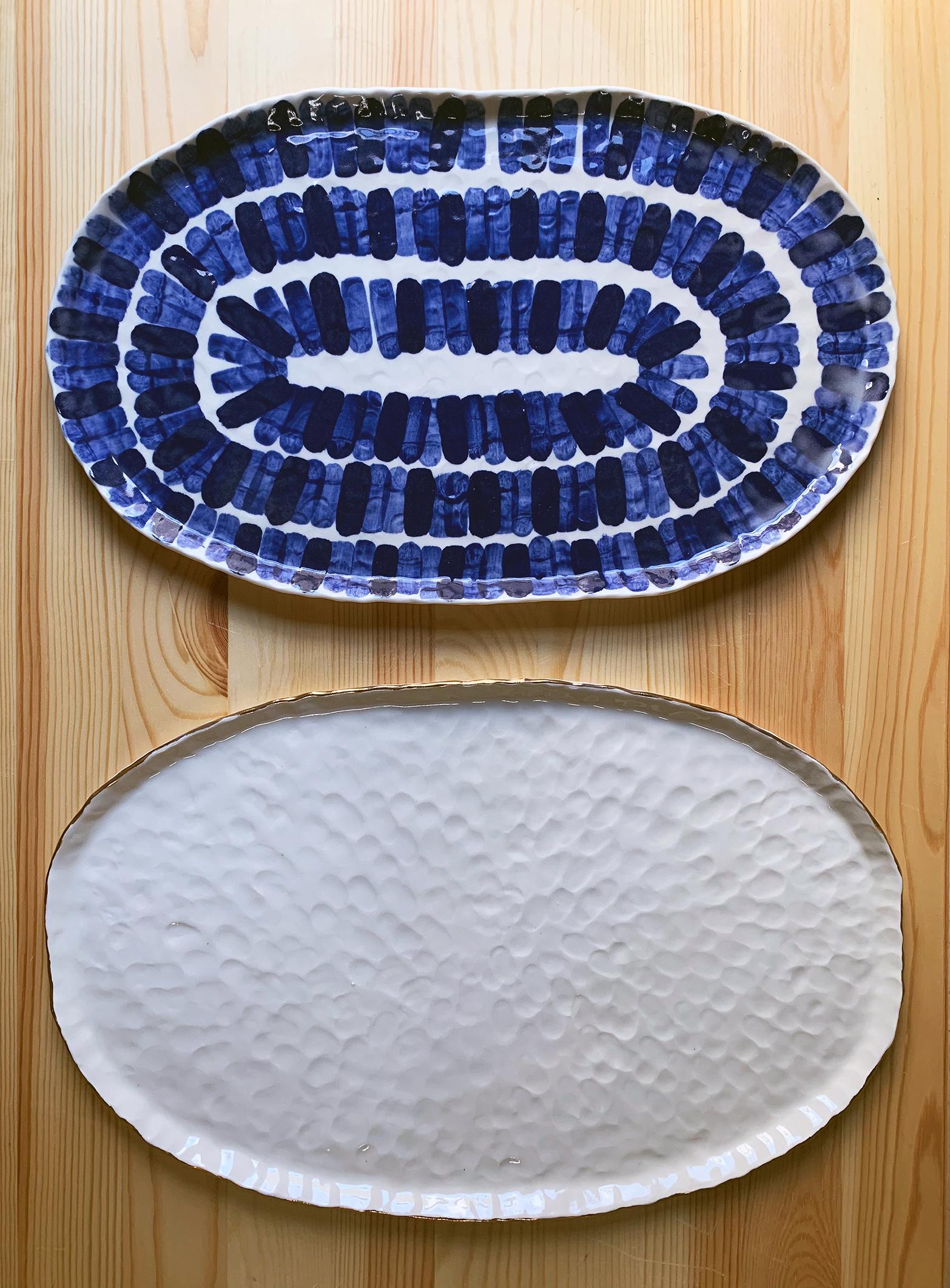 Challah Plate by Isabel Halley, White Porcelain with 22-Karat Gold Luster In New Condition For Sale In Brooklyn, NY