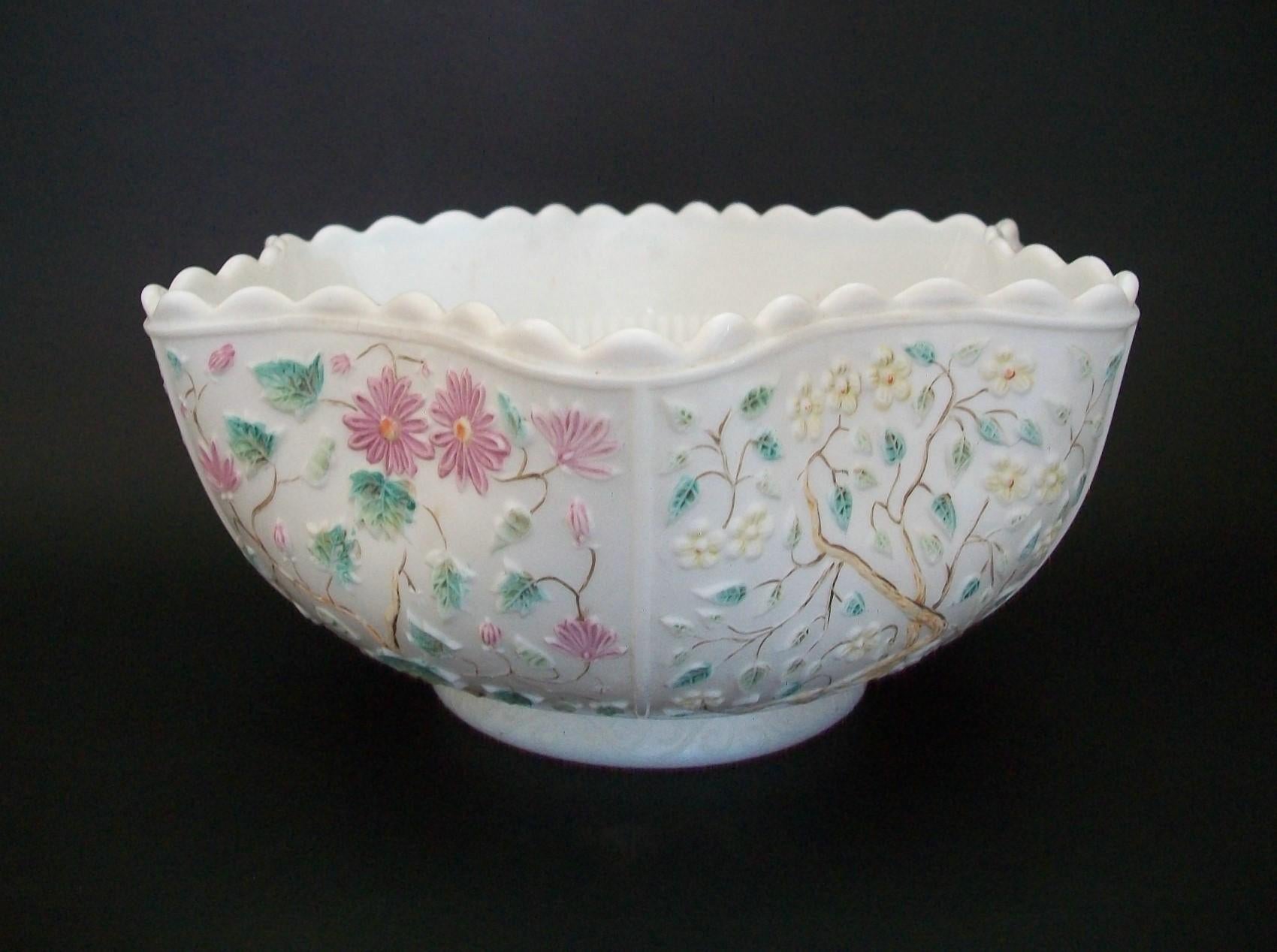 Arts and Crafts Challinor Taylor Glass Co., 'Tree of Life', Milk Glass Bowl, U.S.A., C.1890 For Sale