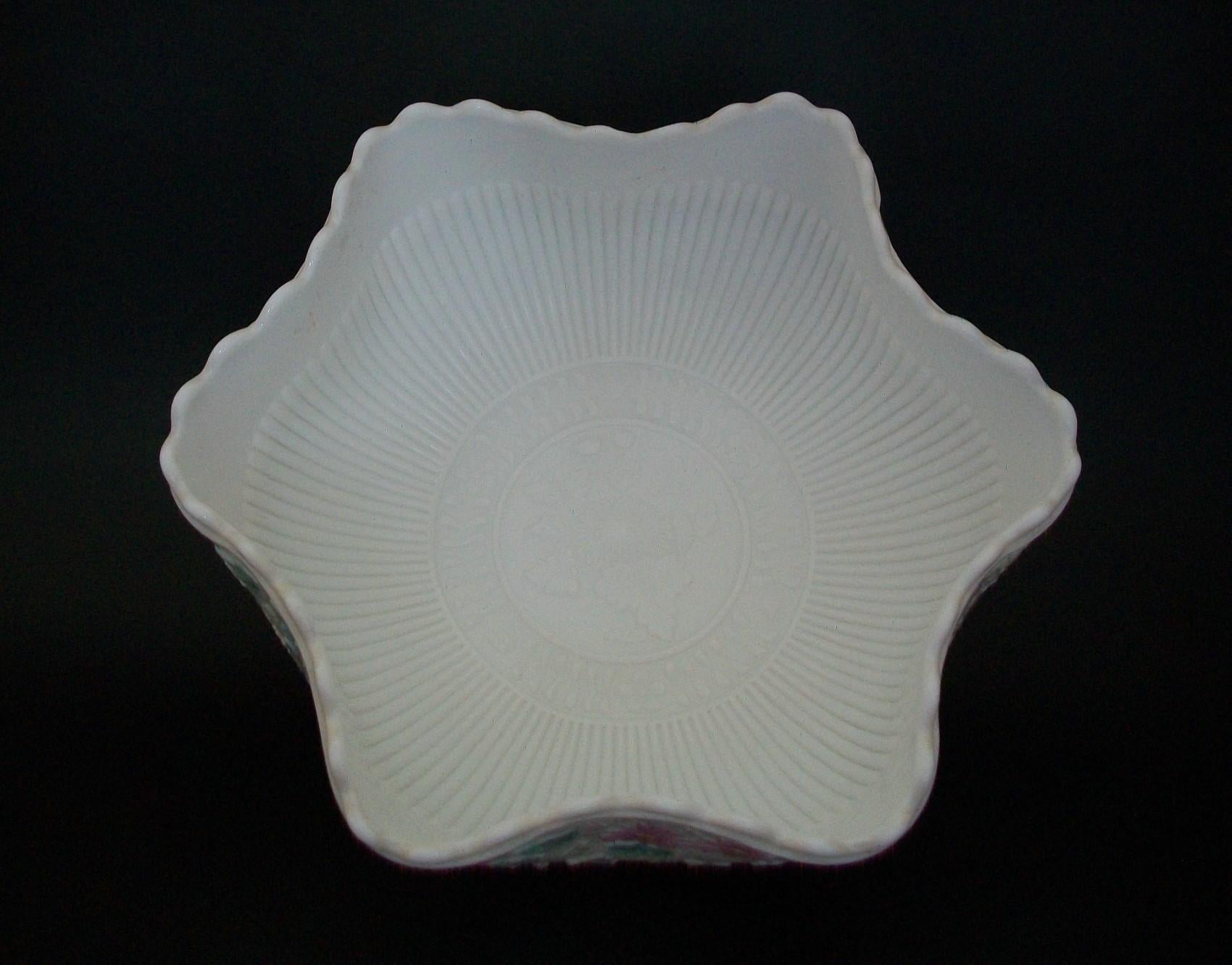 Hand-Crafted Challinor Taylor Glass Co., 'Tree of Life', Milk Glass Bowl, U.S.A., C.1890 For Sale