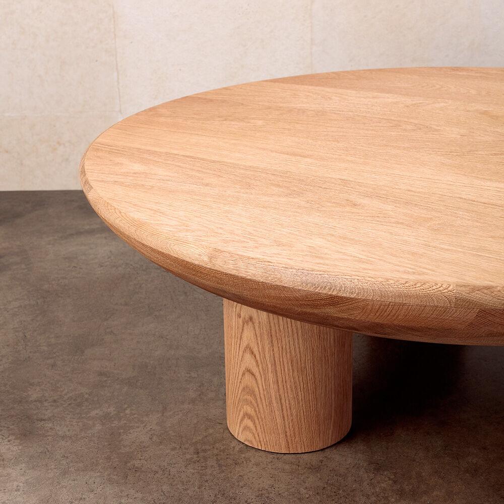 Chalon-Couchtisch aus Eiche Natur von Kelly Wearstler (Moderne) im Angebot