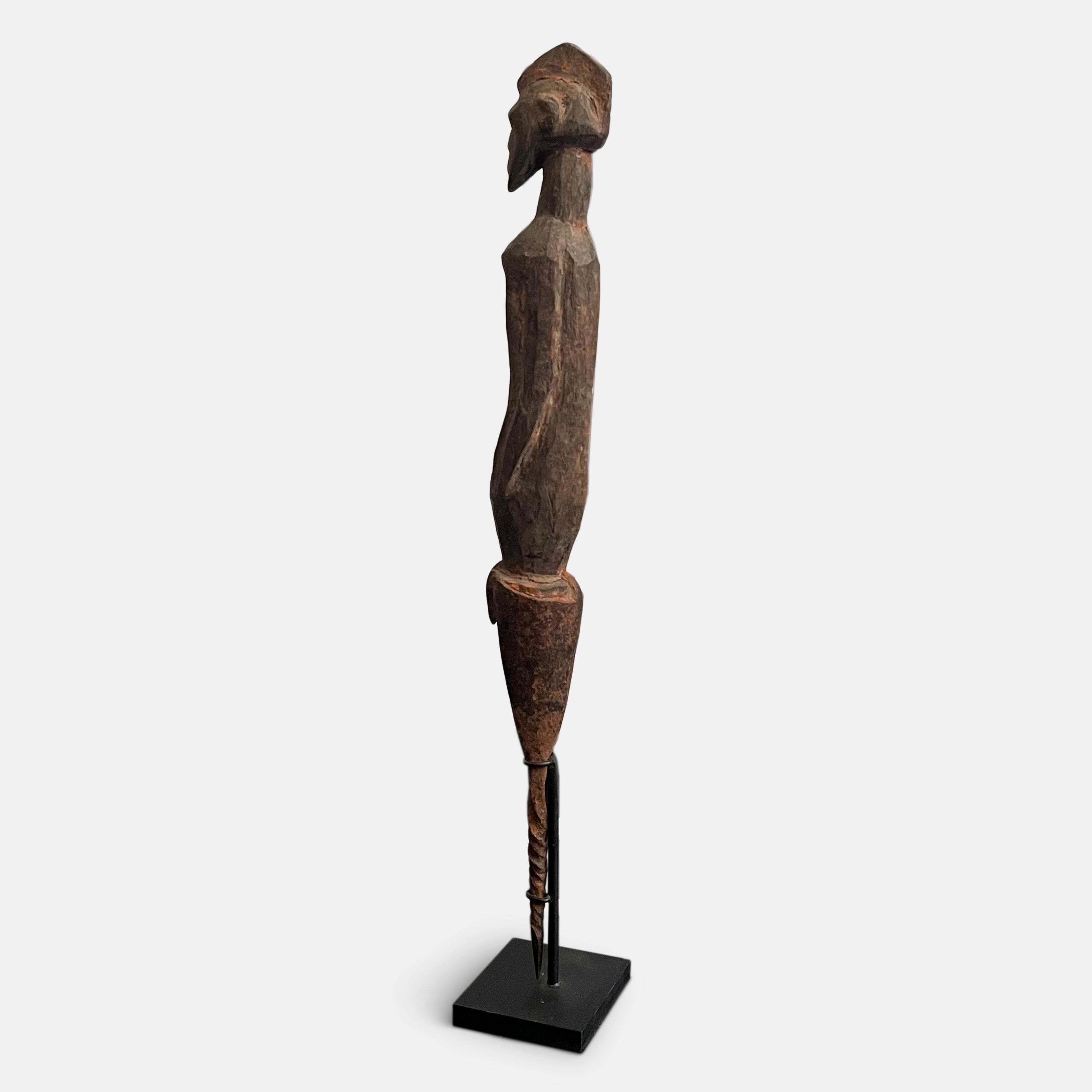 Chamba Statue, Nigeria, Early 20th Century For Sale 3