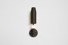 Applique de chambre Workstead finie à la main en bronze