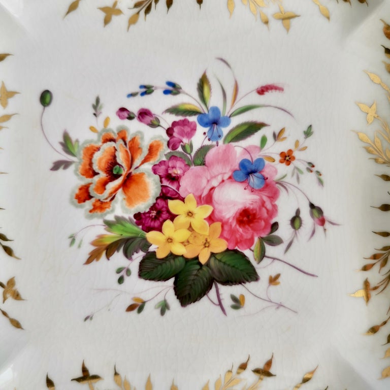 Chamberlains Worcester Dessert Service, White with Flowers, Regency, ca 1822 For Sale 6