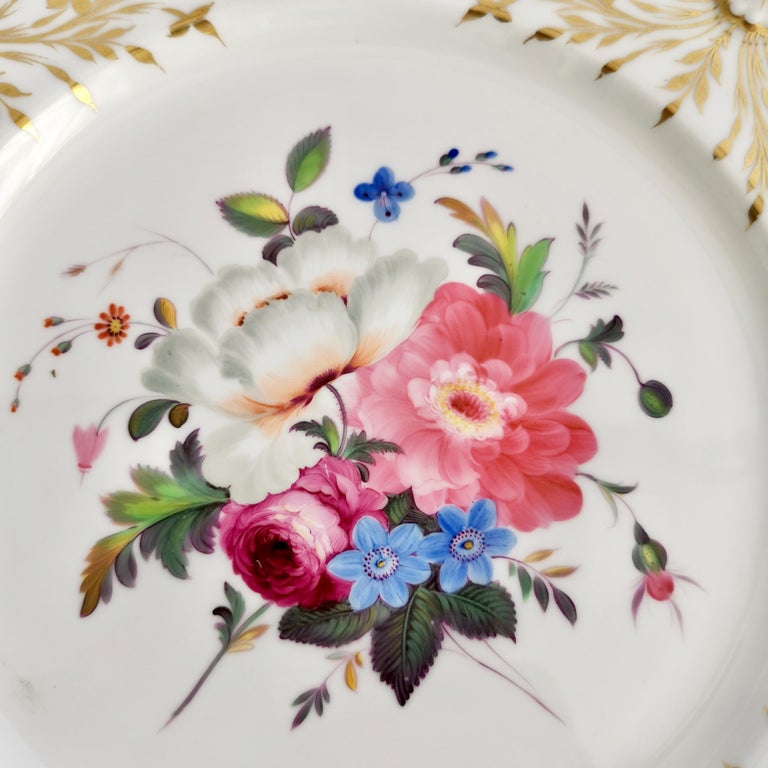 Chamberlains Worcester Dessert Service, White with Flowers, Regency, ca 1822 For Sale 7