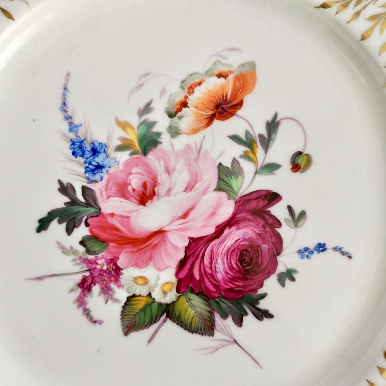 Chamberlains Worcester Dessert Service, White with Flowers, Regency, ca 1822 For Sale 8