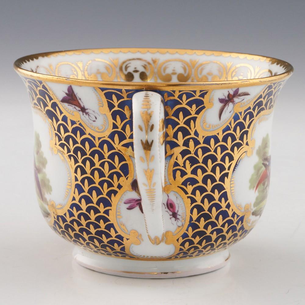 Trío de pájaros de Chamberlains Worcester pintados por George Davis, 1800-05 Porcelana en venta