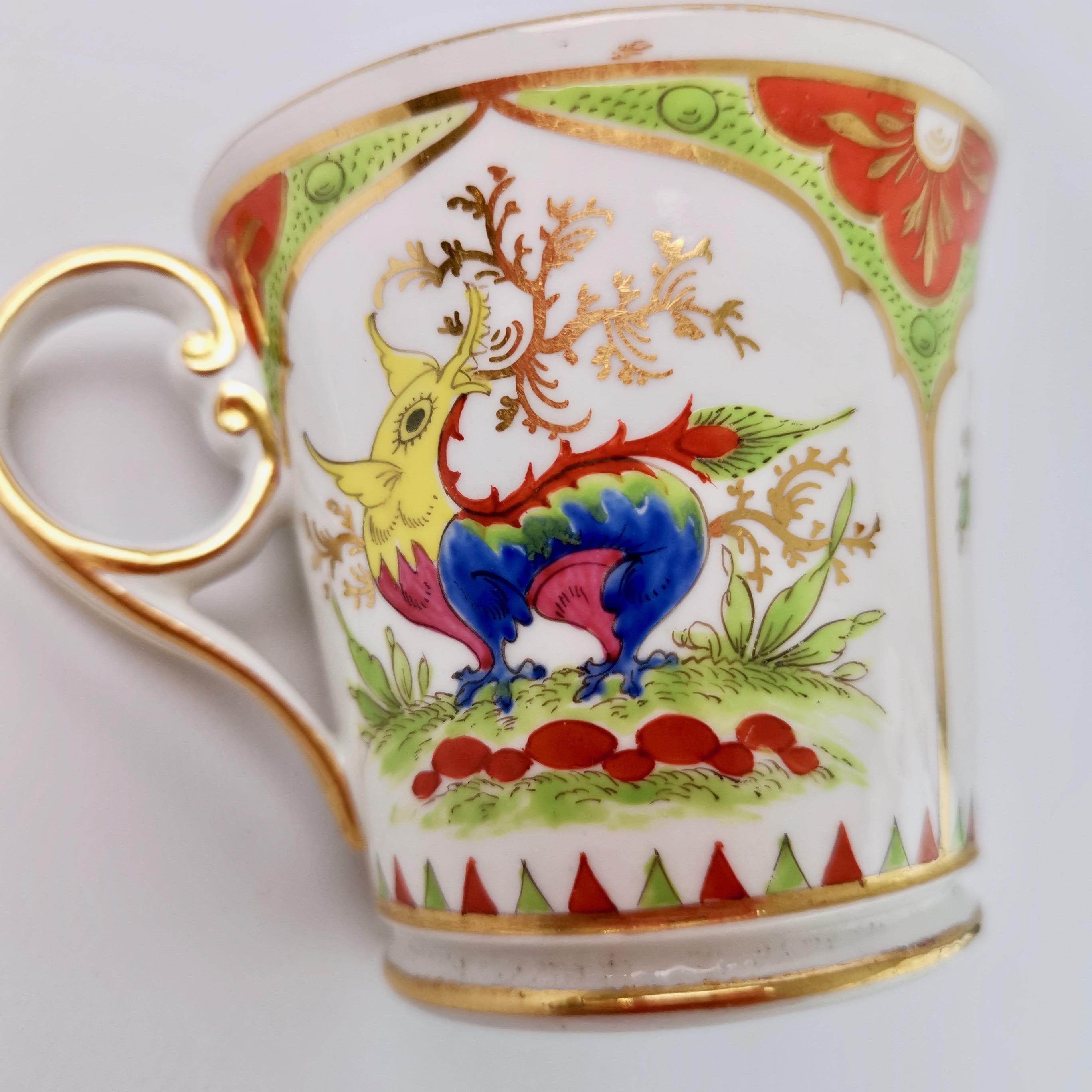 Chamberlain's Worcester Orphaned Porcelain Coffee Cup, Dragons, circa 1810 In Good Condition In London, GB