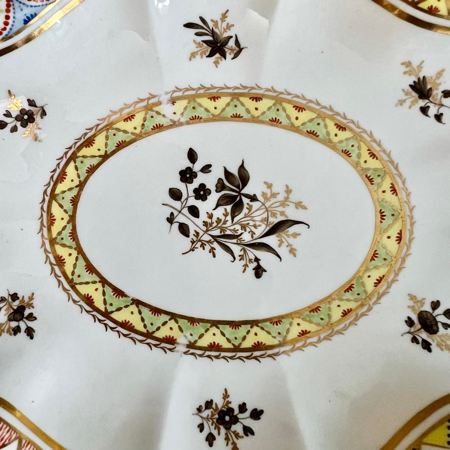 Chamberlains Worcester Oval Dish, Harlequin Pattern in Style of Donegal, ca 1795 For Sale 1