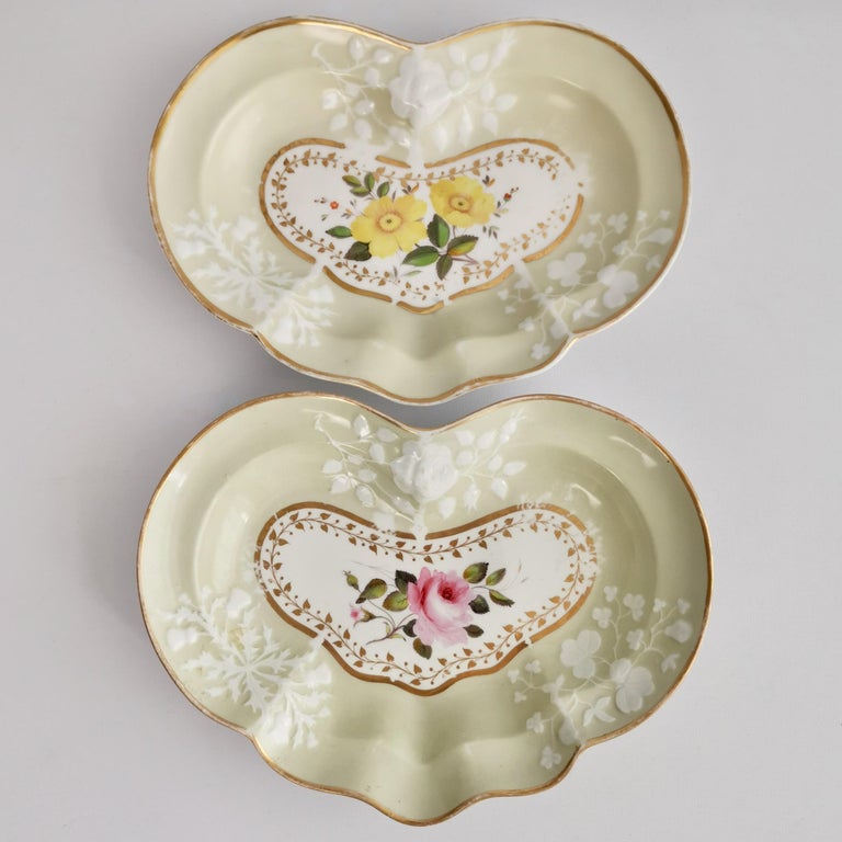 Hand-Painted Chamberlains Worcester Porcelain Dessert Service, Sage Green, Flowers, 1816-1820